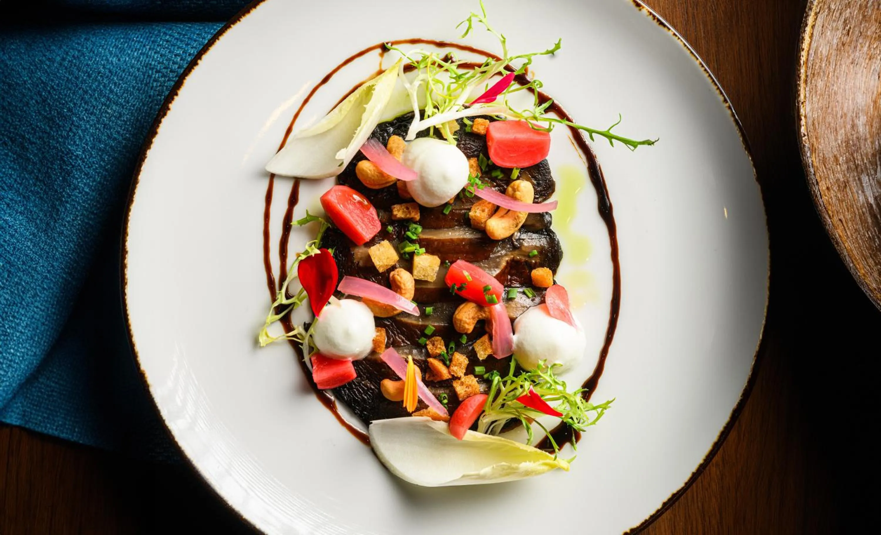 Restaurant/places to eat in Hilton Quebec