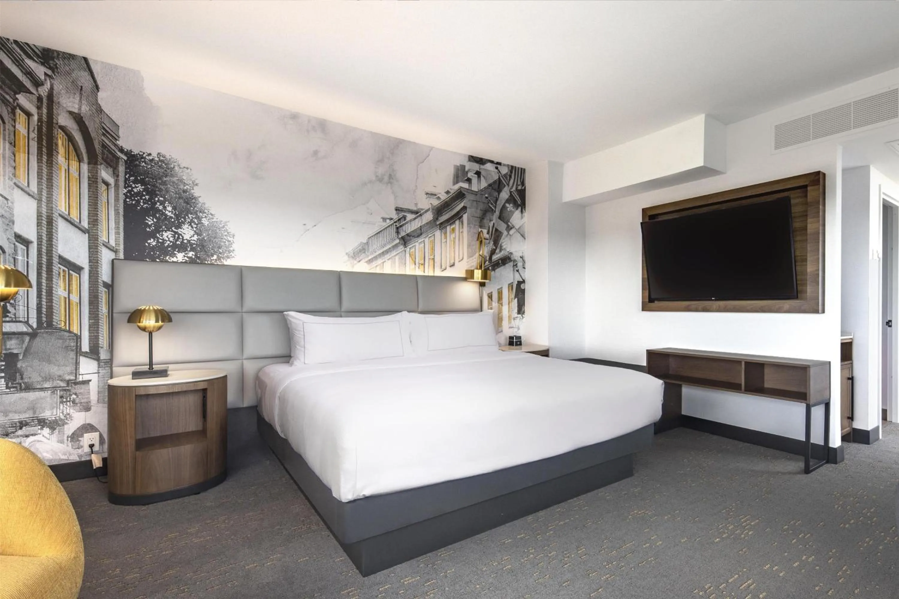 Bed in Hilton Quebec