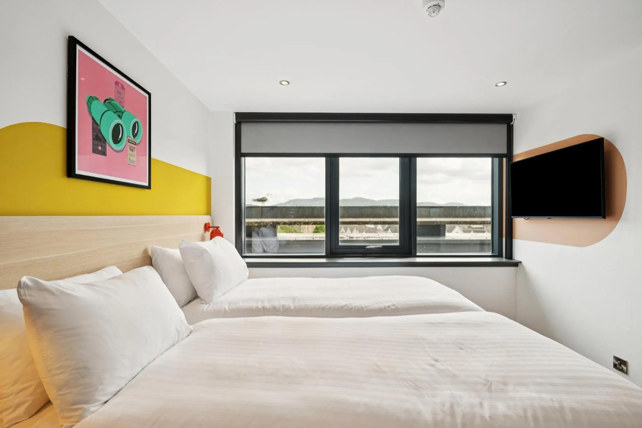 Photo of the whole room, Bed in Garner Hotel Edinburgh - Haymarket by IHG