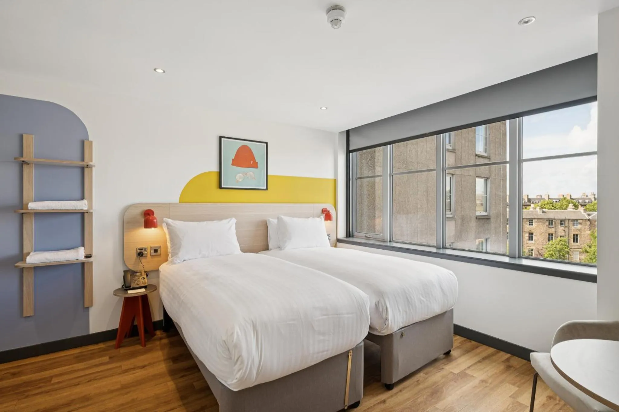 Bedroom, Bed in Garner Hotel Edinburgh - Haymarket by IHG