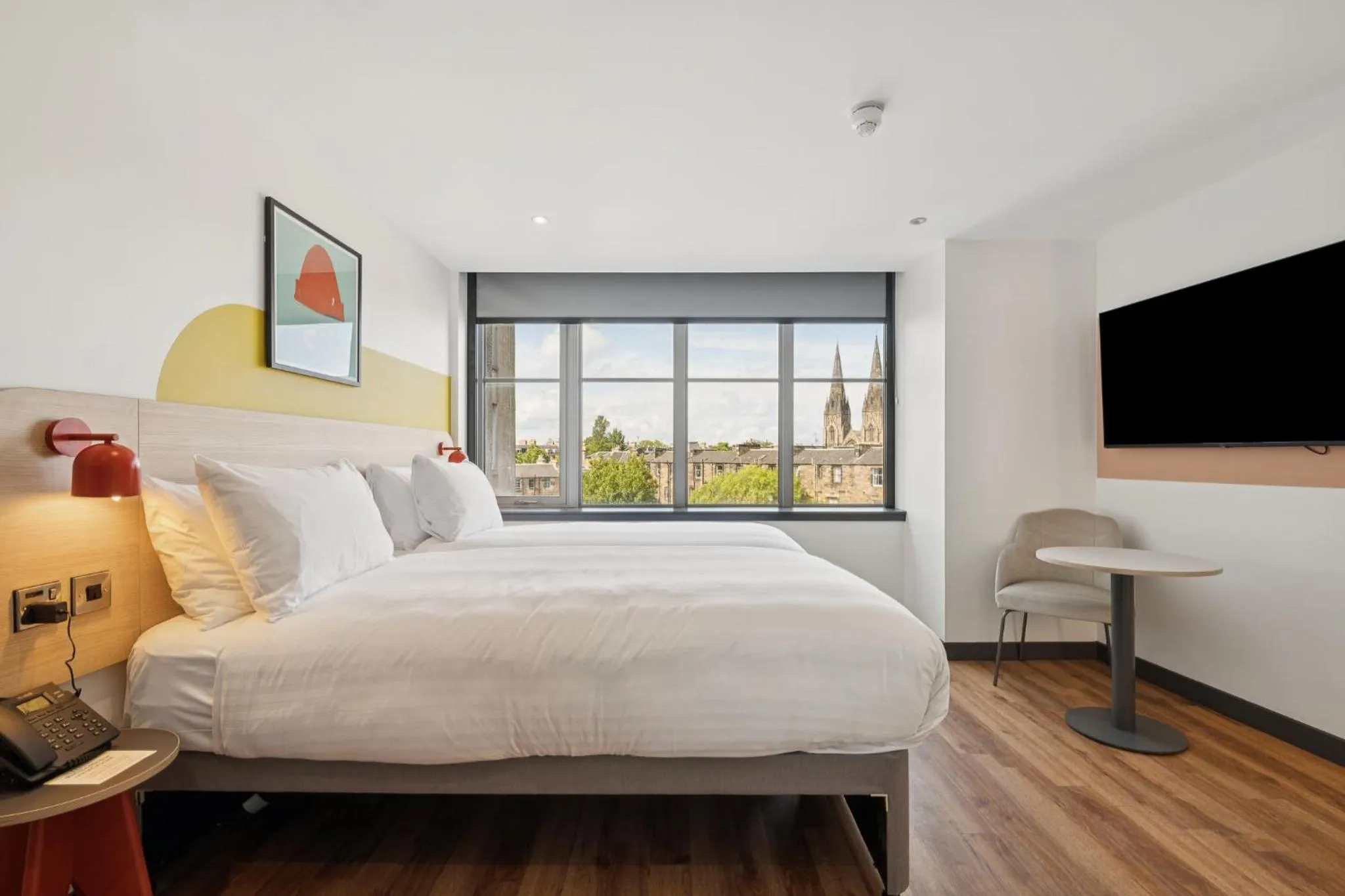 Bedroom, Bed in Garner Hotel Edinburgh - Haymarket by IHG