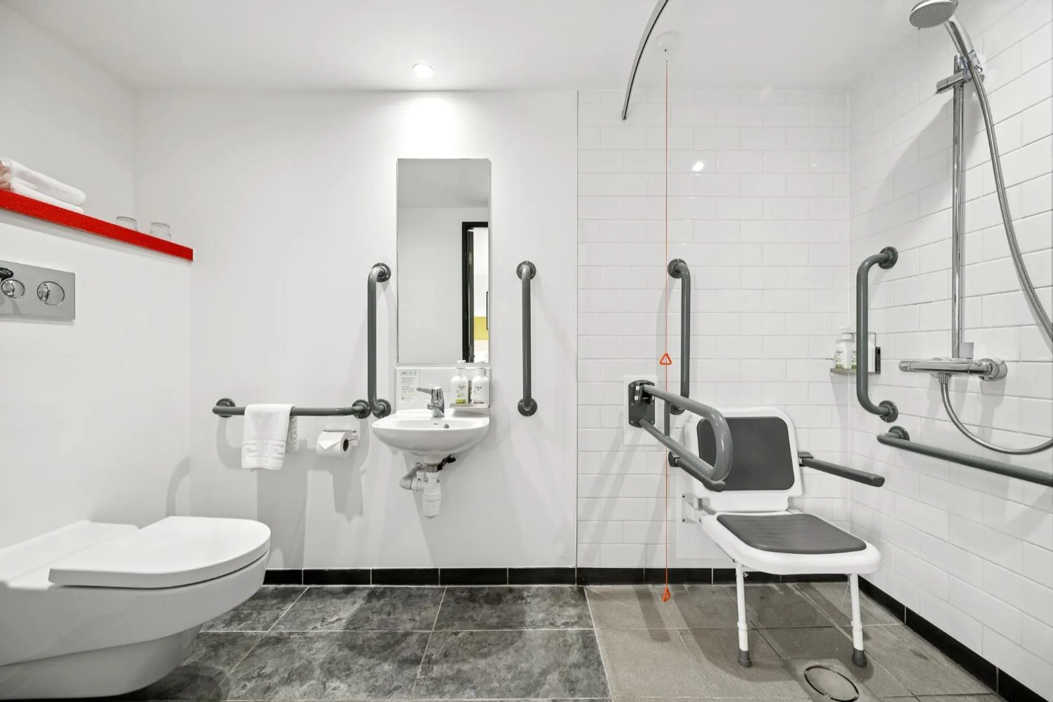 Bathroom in Garner Hotel Edinburgh - Haymarket by IHG