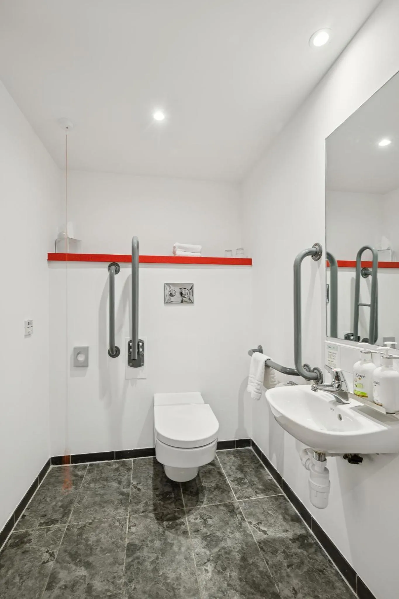 Toilet in Garner Hotel Edinburgh - Haymarket by IHG