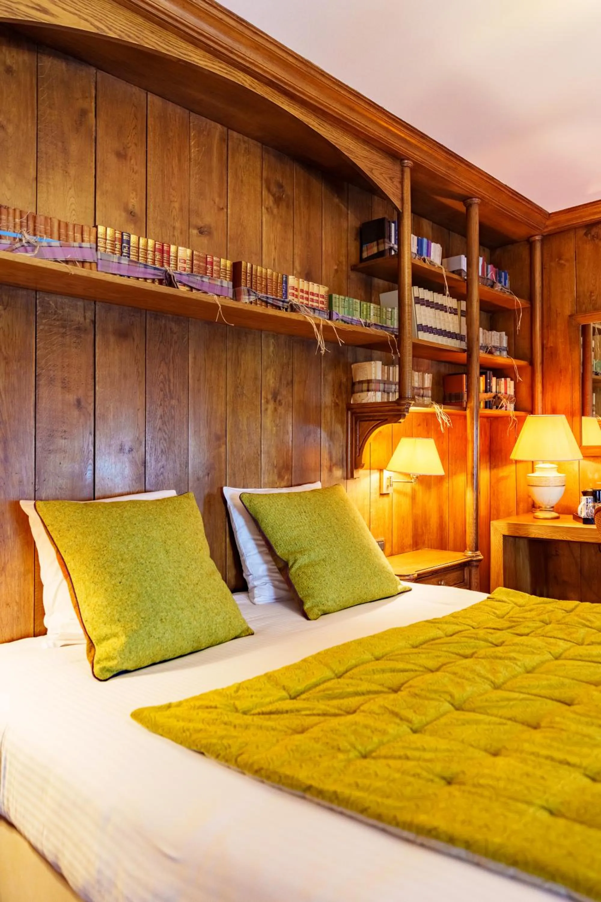 Bed in Les Jardins d'Anaïs