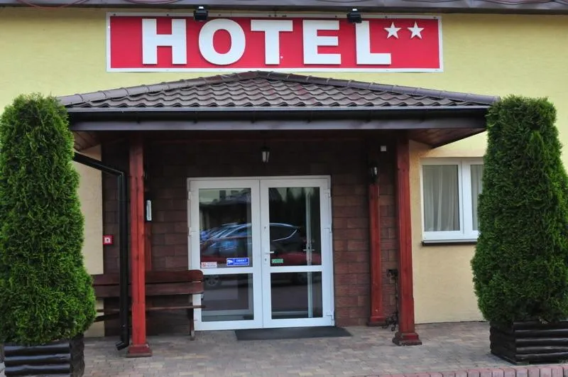 Facade/entrance in Hotel Marco Płońsk Szkolna 115