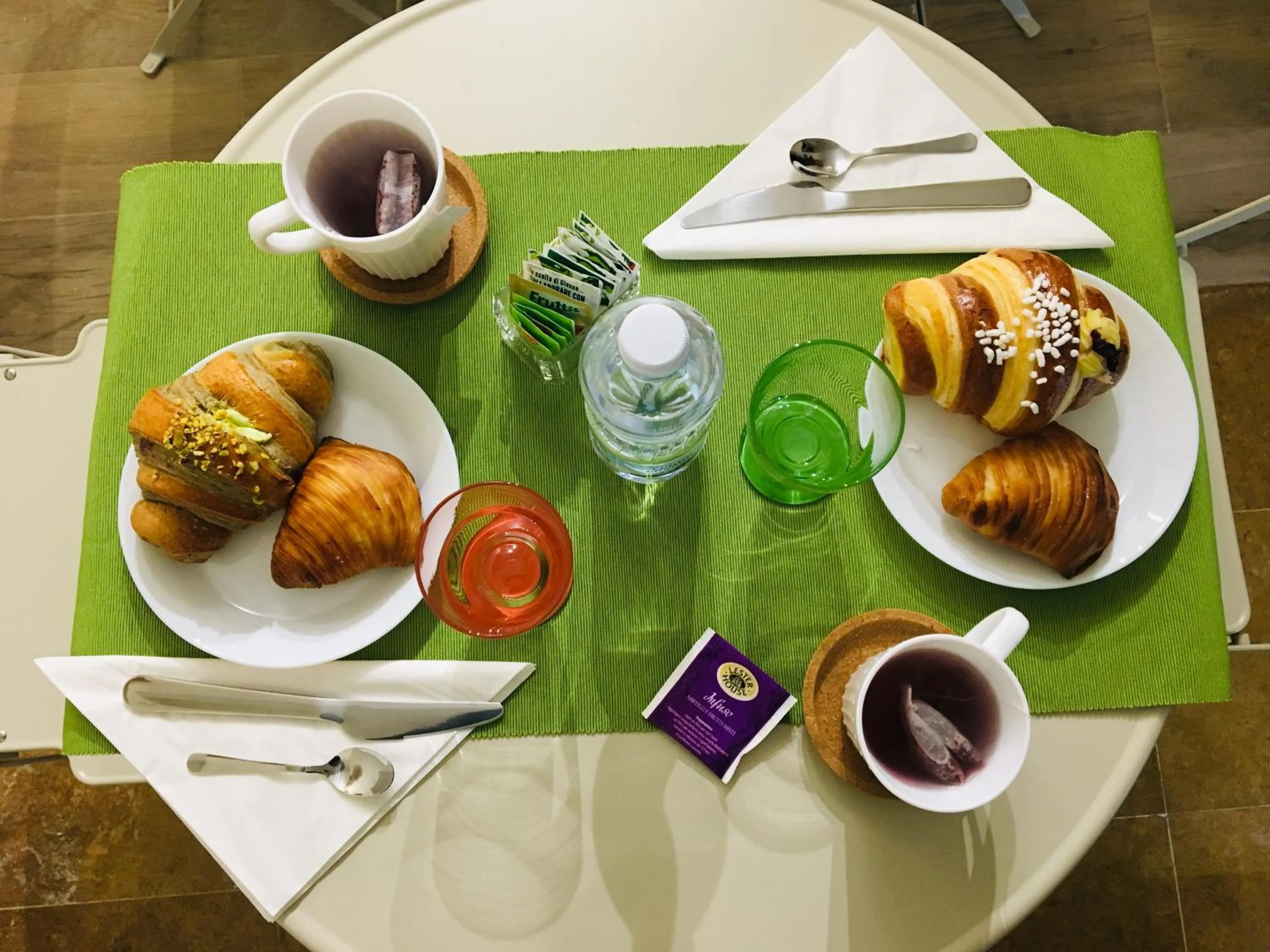 Food and drinks in Napoli Storia e Mare