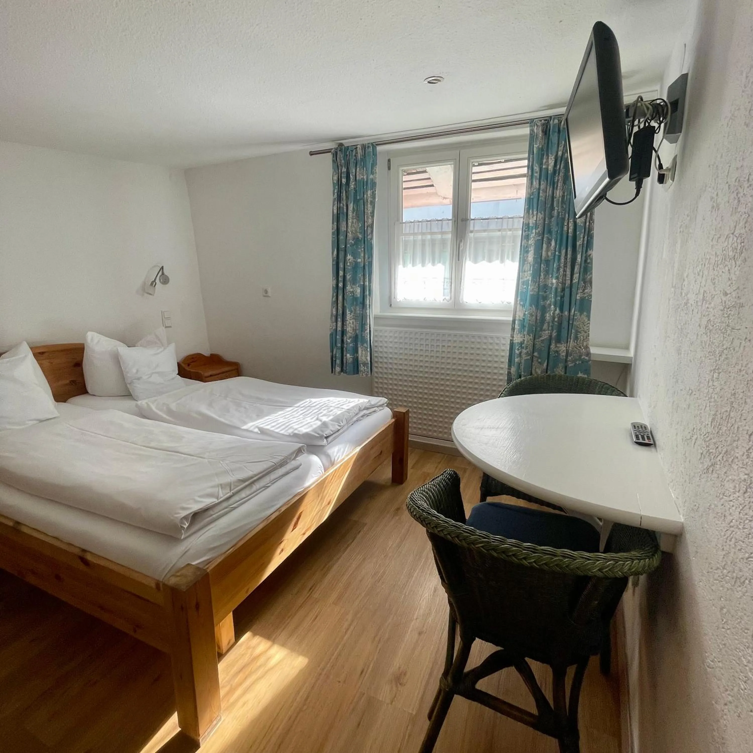 Bed in Hotel Gasthof Inselgraben garni