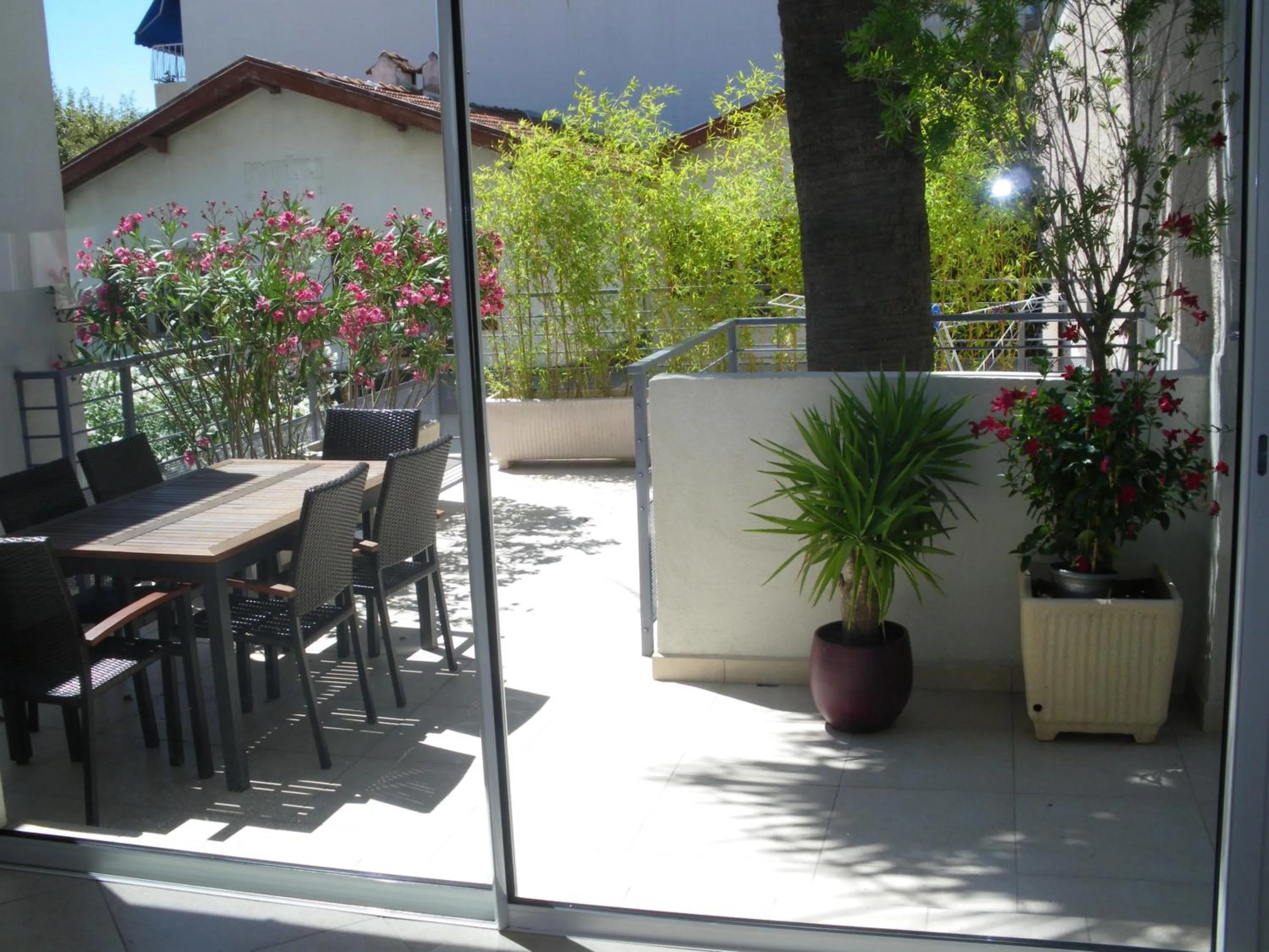 Balcony/Terrace in Residence Gameau