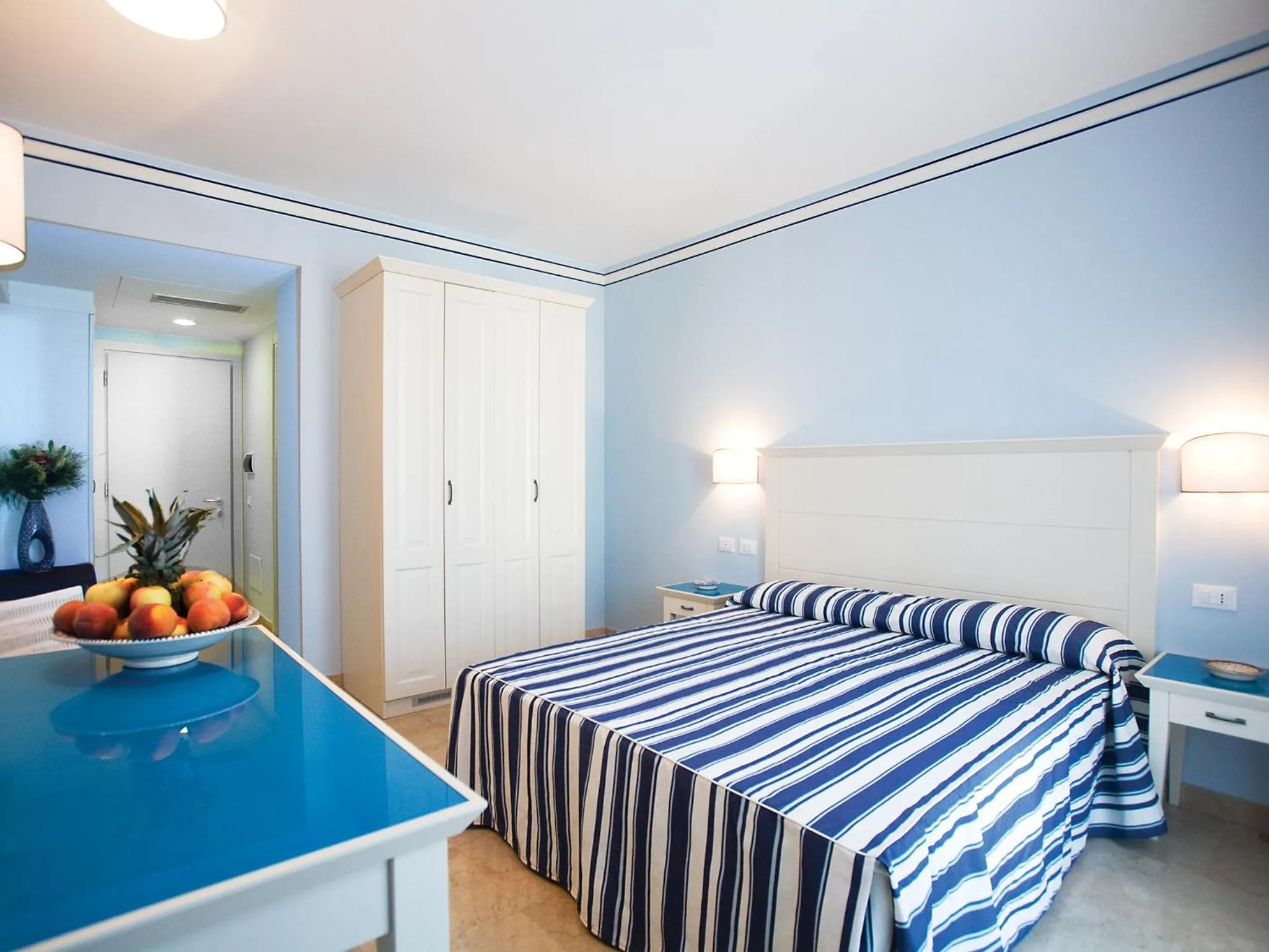 Bed in Resort Cala La Luna