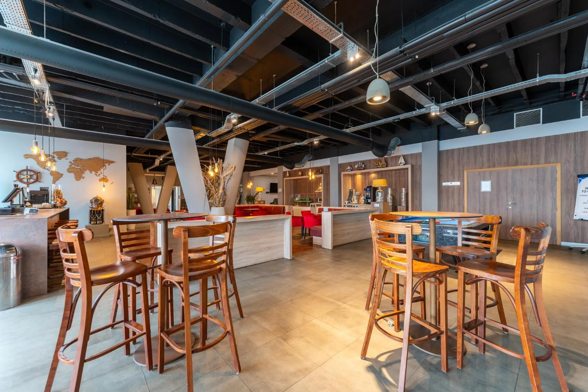 Lounge or bar in Antwerp Harbour Hotel