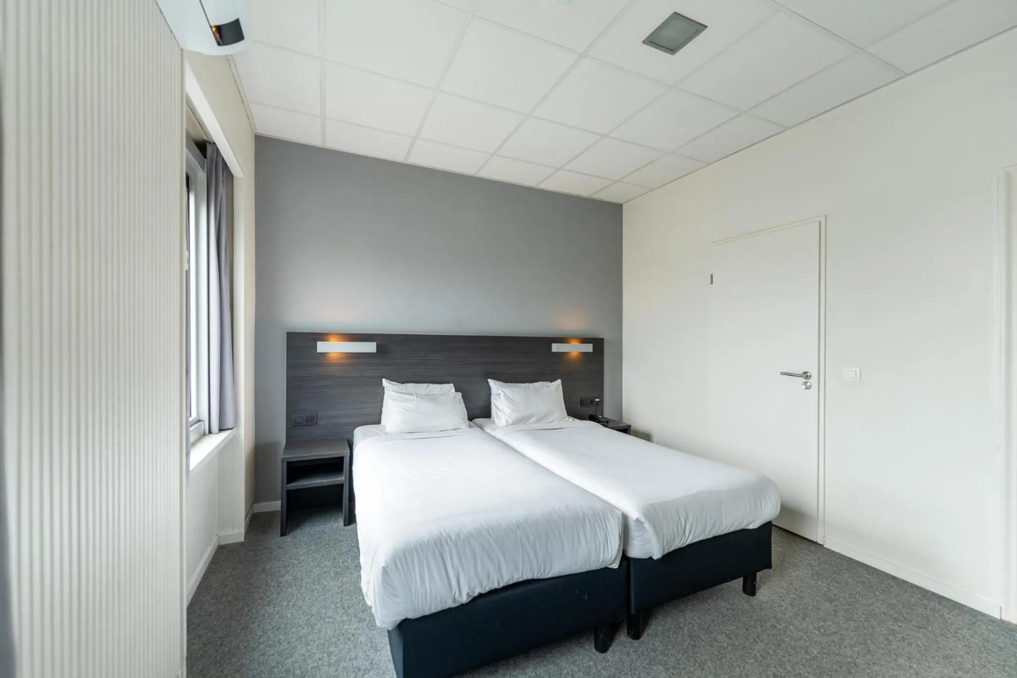 Bed in Antwerp Harbour Hotel