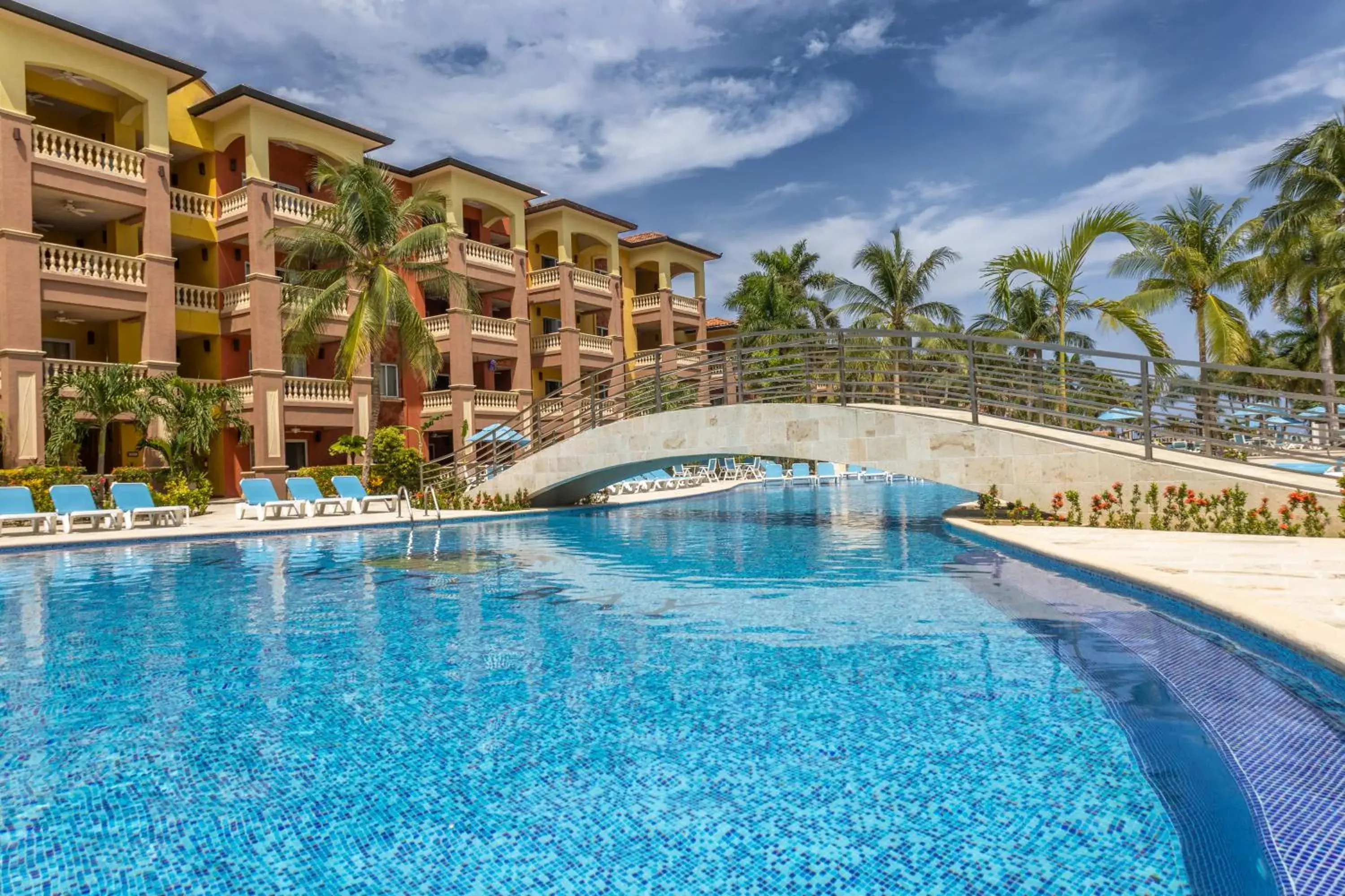 One-Bedroom Villa with Pool view in Infinity Bay Spa & Beach Resort One-Bedroom Villa with Pool view in Infinity Bay Spa & Beach Resort