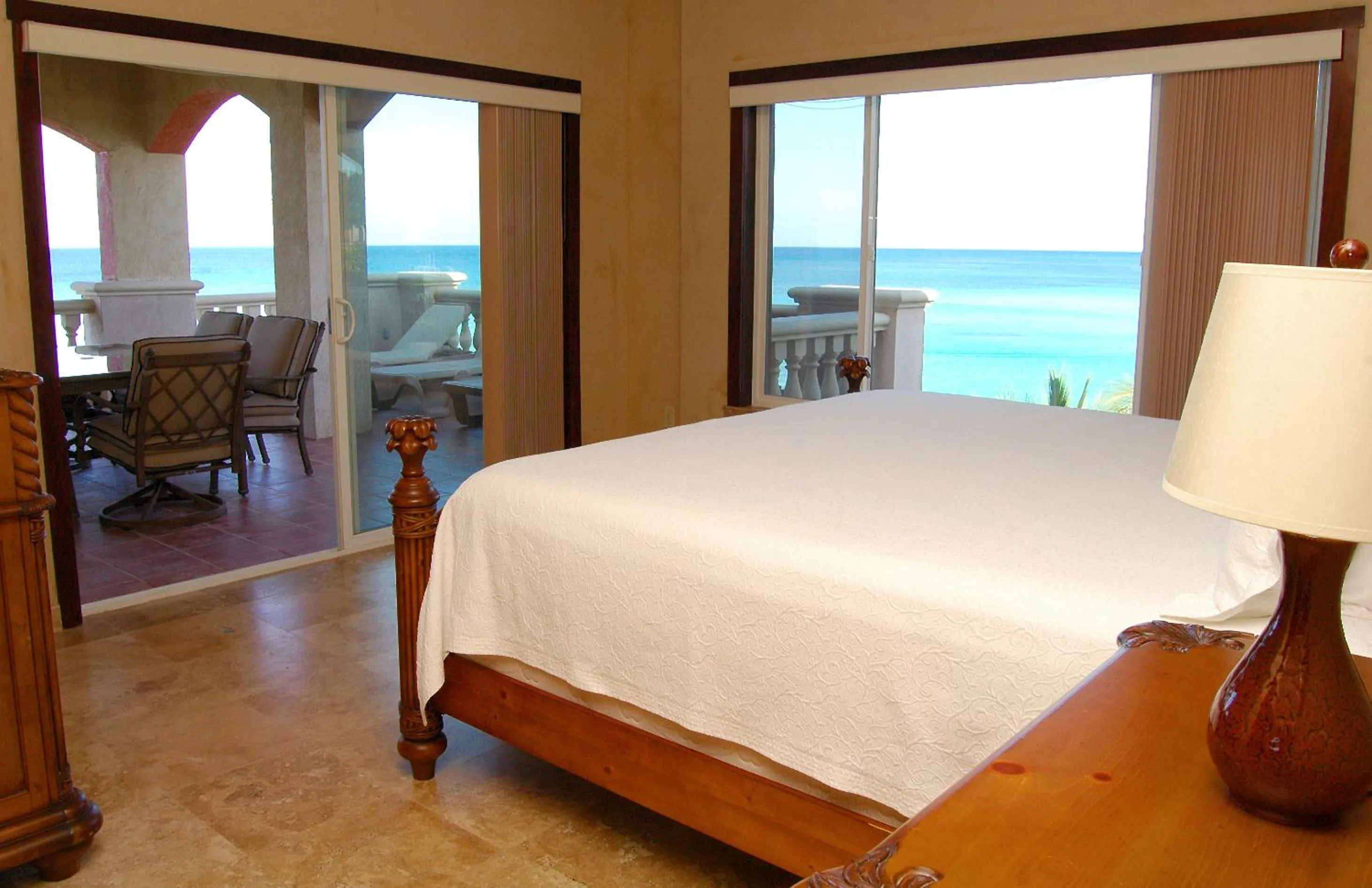 Photo of the whole room, Bed in Infinity Bay Spa & Beach Resort