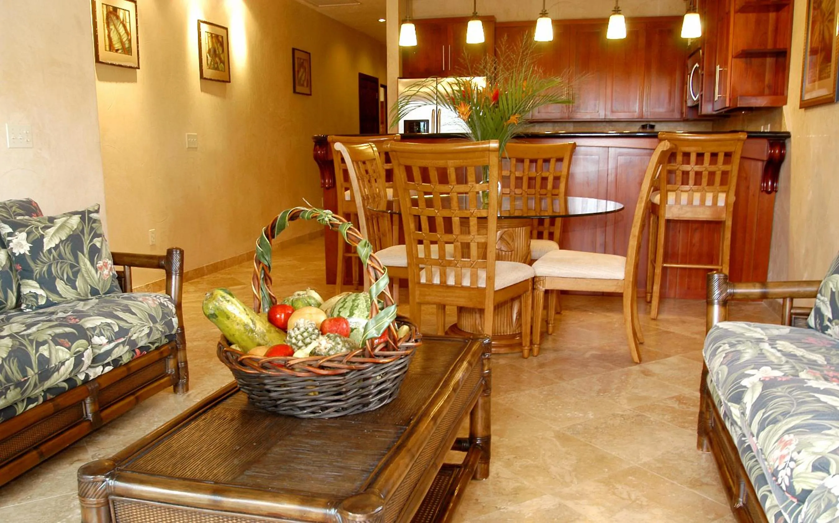 Dining area in Infinity Bay Spa & Beach Resort