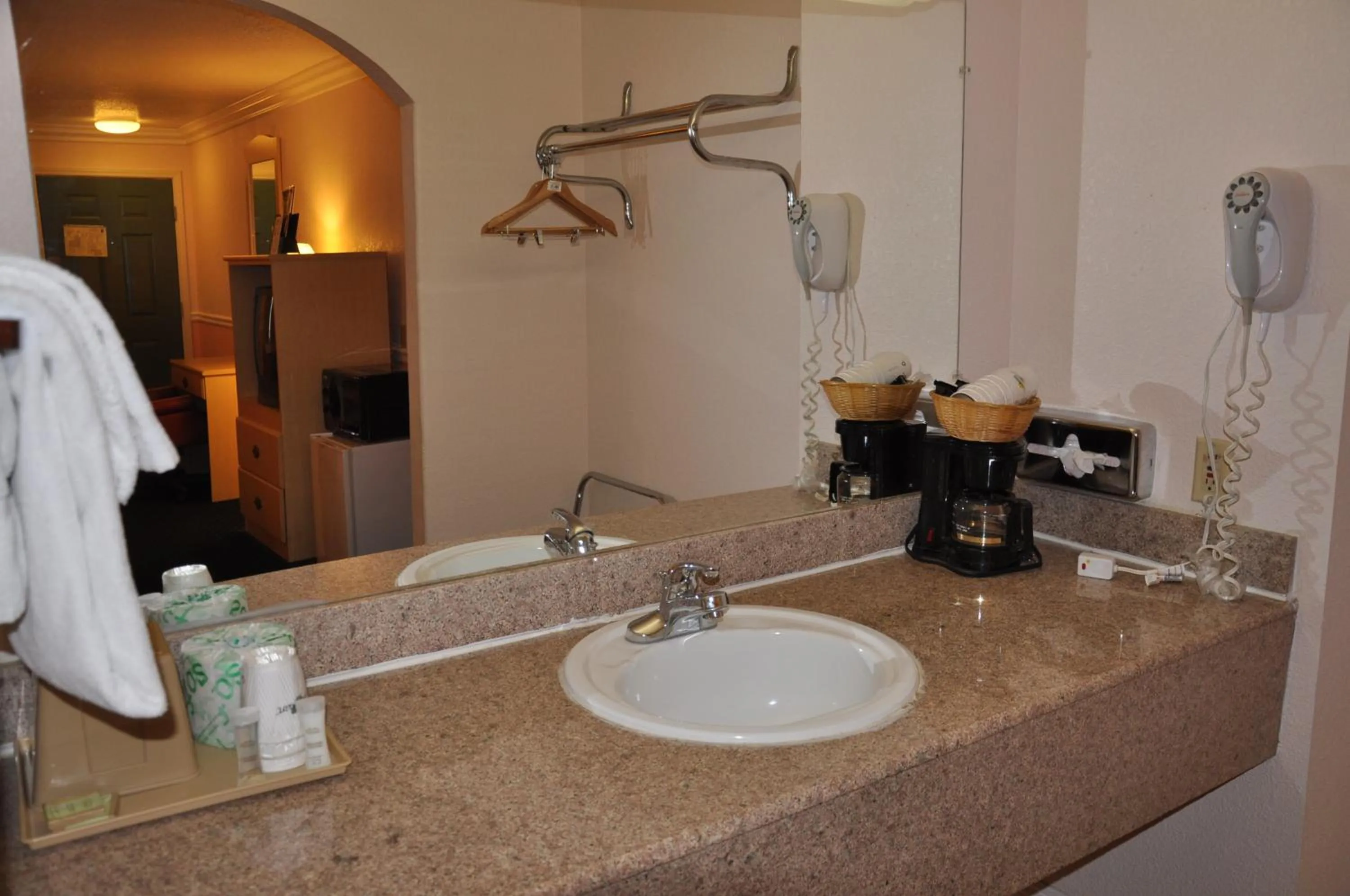 Bathroom in Super 8 by Wyndham Hayward Downtown