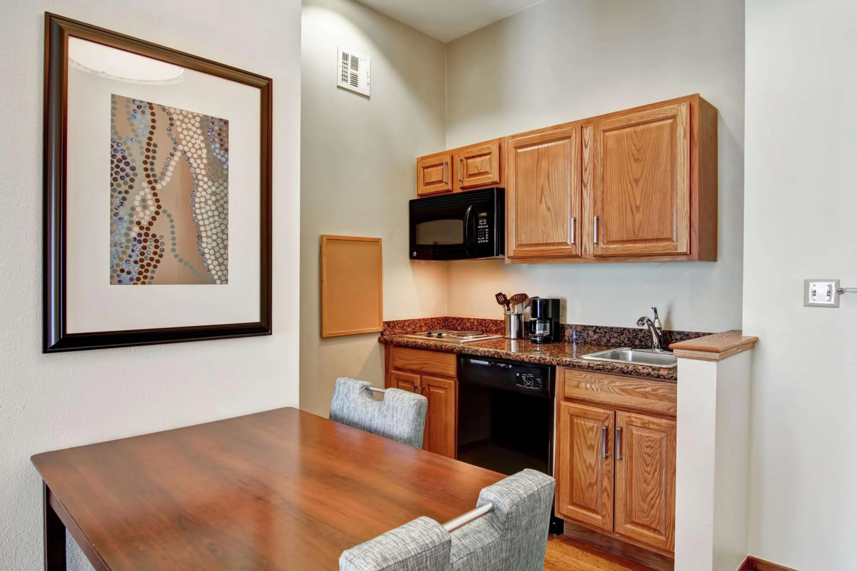 Kitchen or kitchenette in Homewood Suites by Hilton Oklahoma City-West