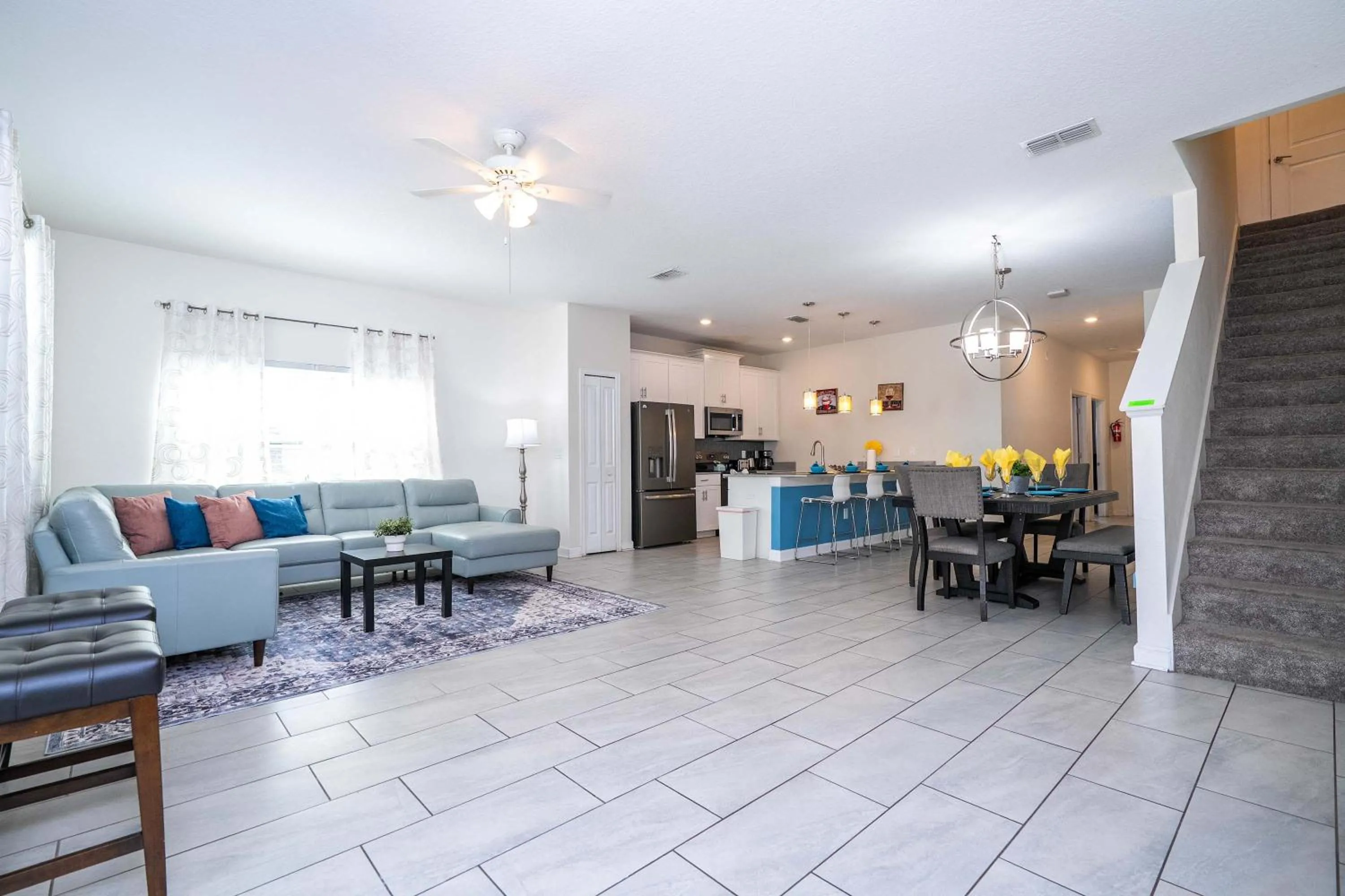 Stunning 5 Bd Home w/ Pool Close to Disney 4822