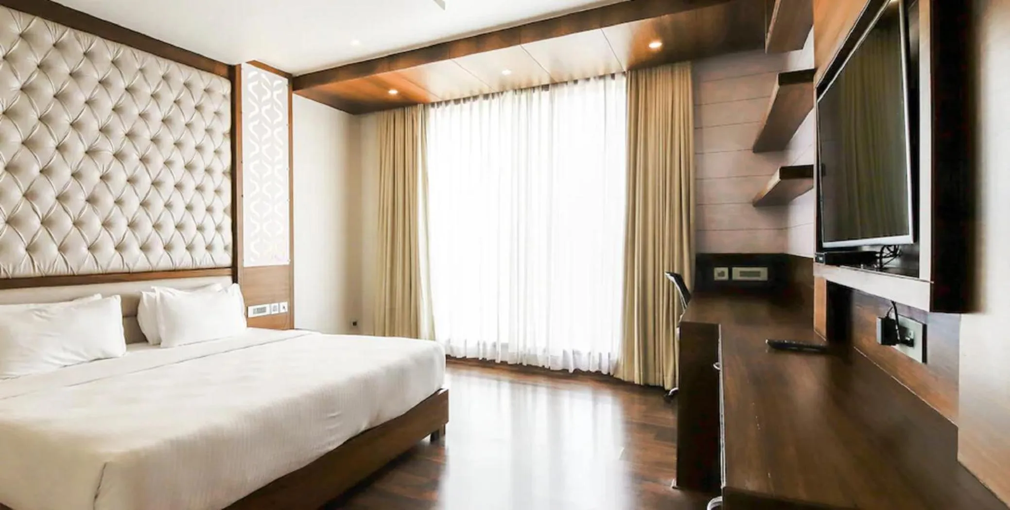 Bedroom, Bed in Hotel Preethi International