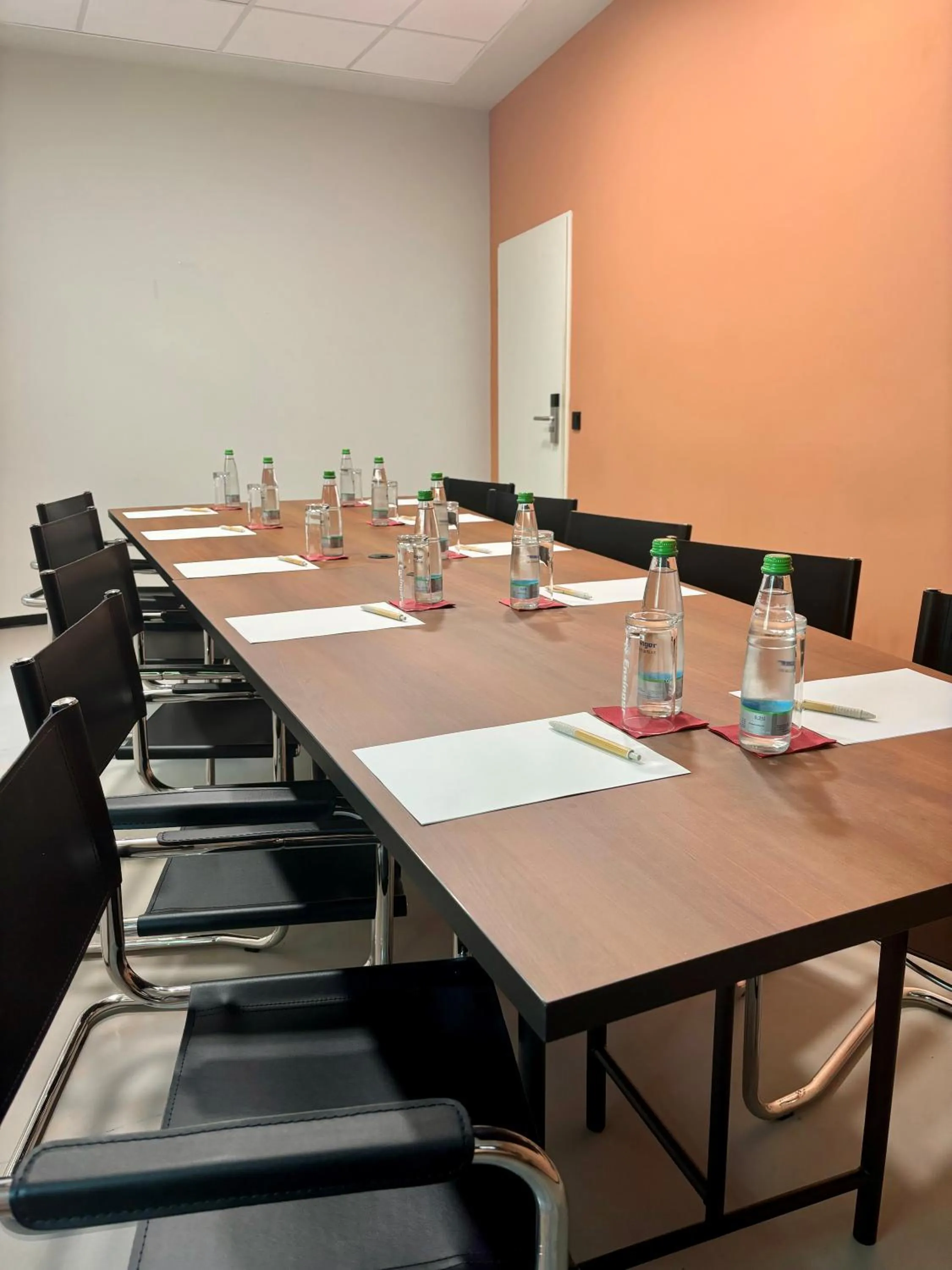 Meeting/conference room in McDreams Hotel Stuttgart-City