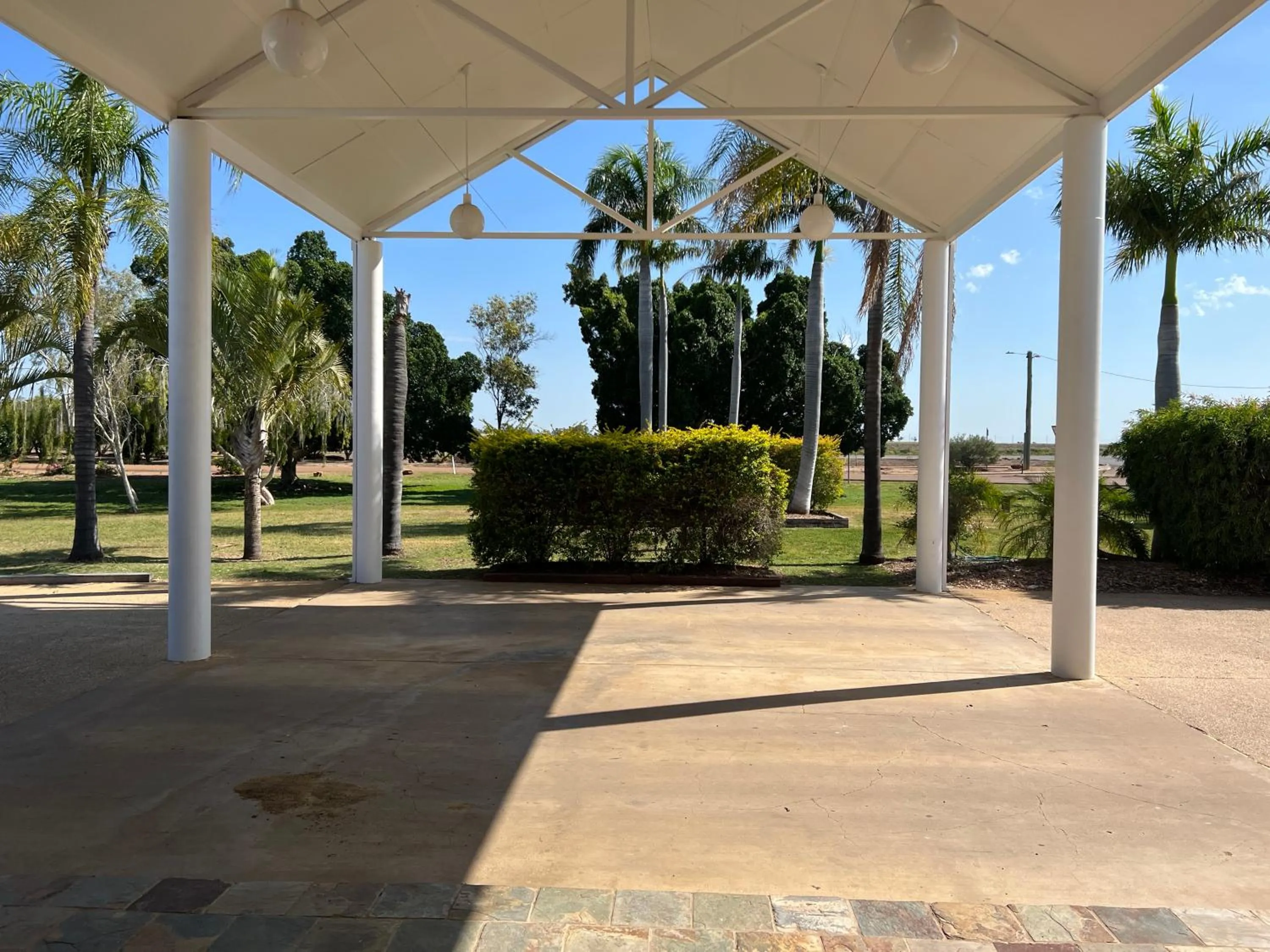 Garden in Albert Park Motor Inn