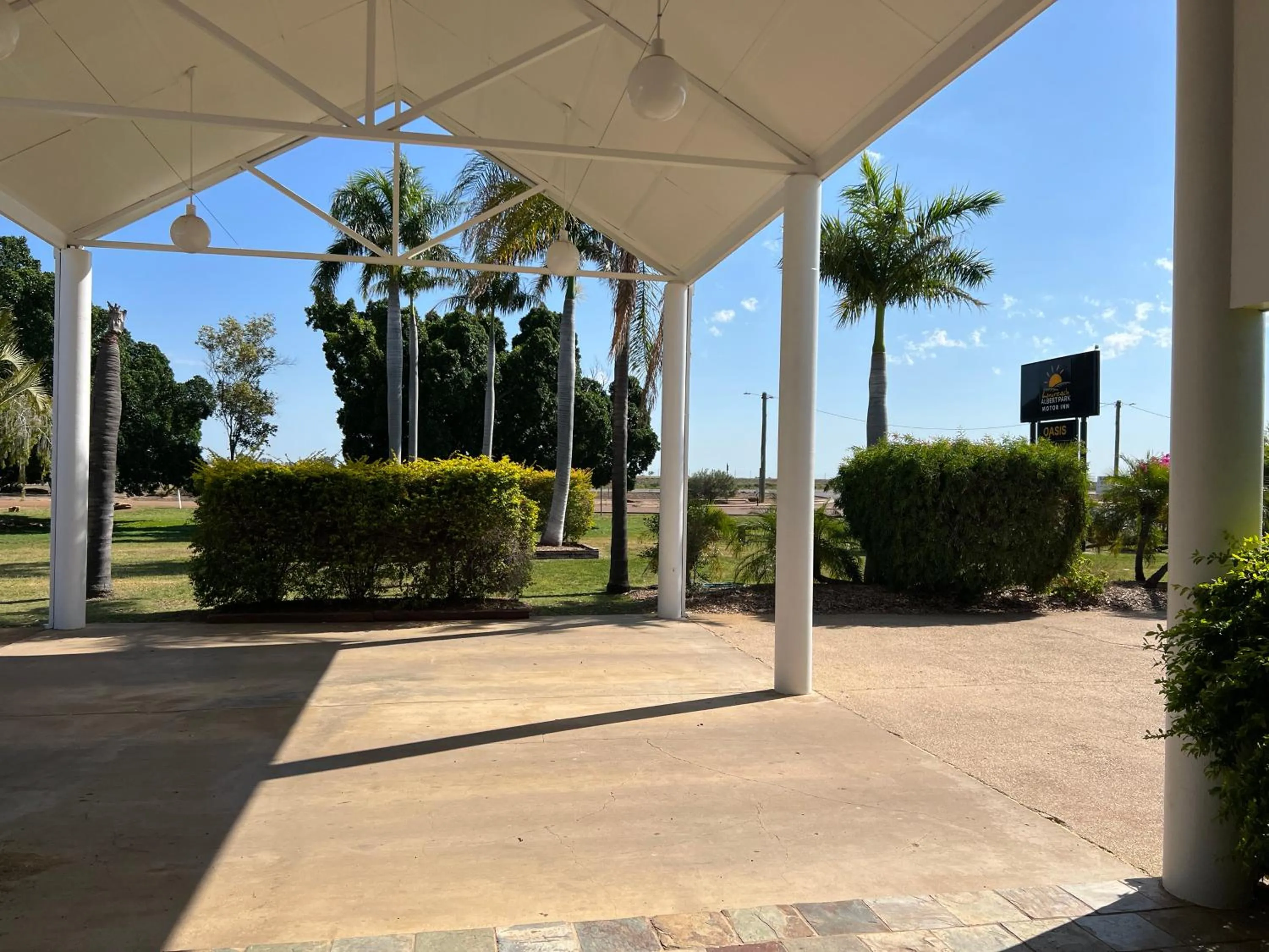 Garden in Albert Park Motor Inn