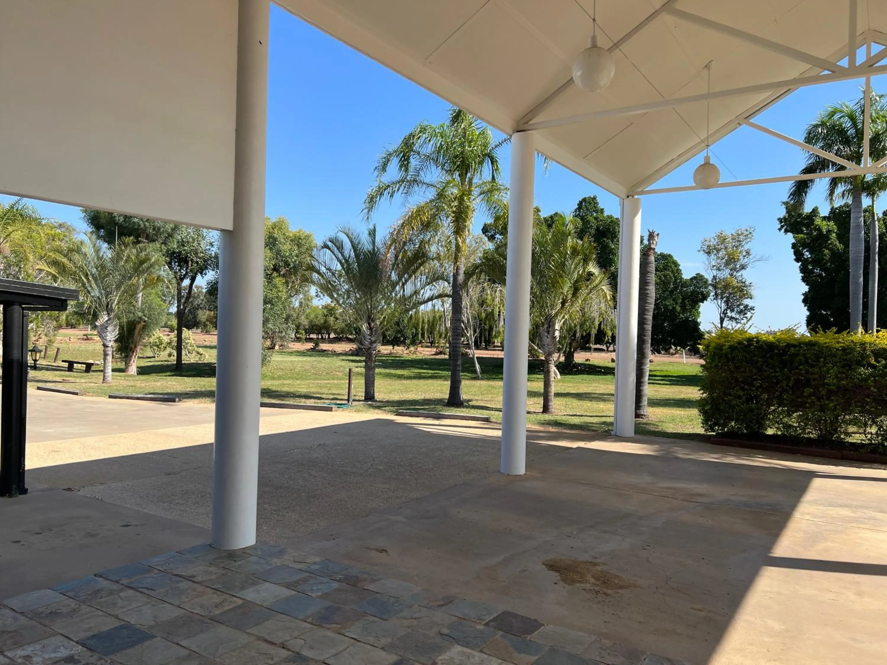 Garden in Albert Park Motor Inn