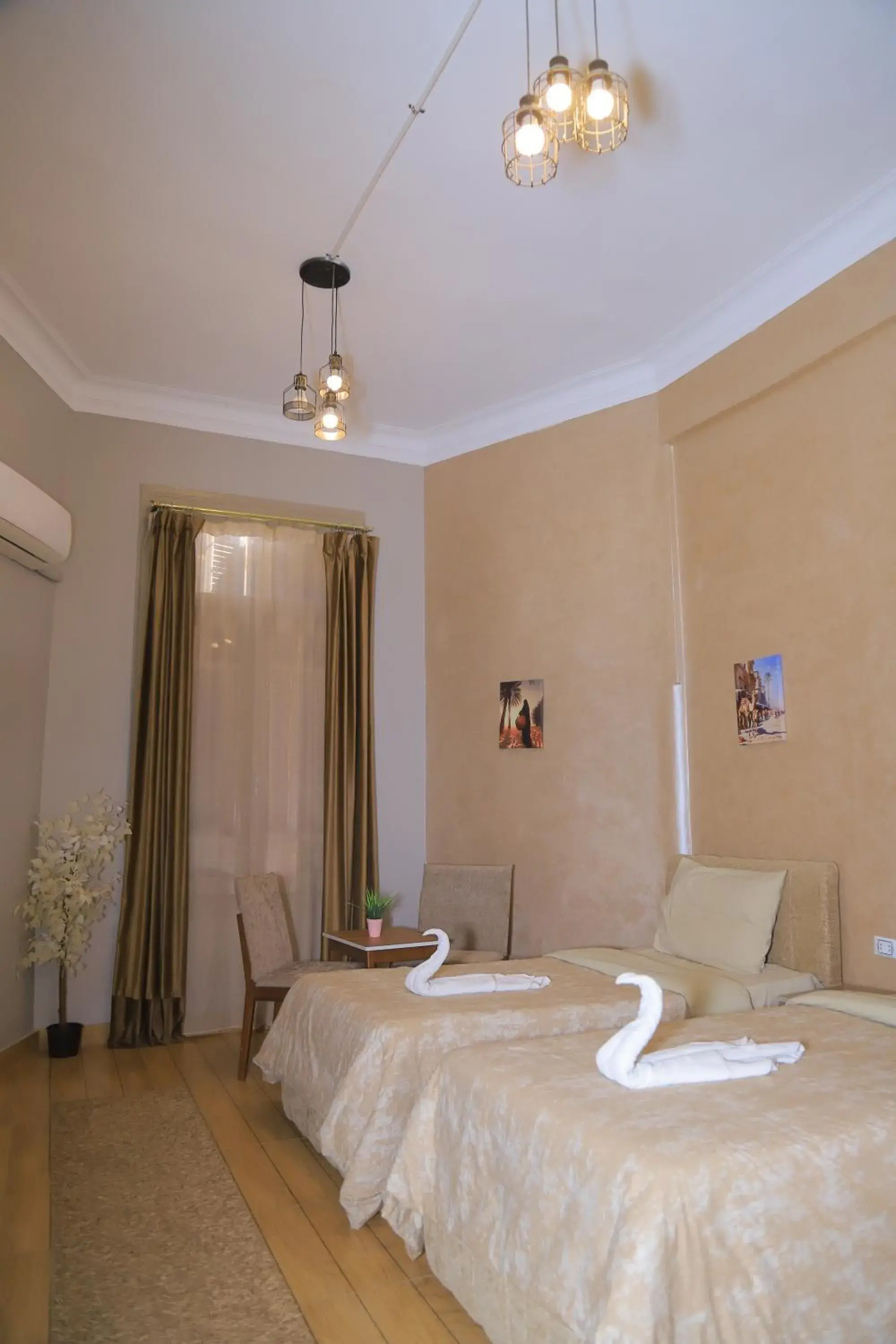 Twin Room with Private Bathroom - single occupancy in Holy Sheet Hostel Twin Room with Private Bathroom - single occupancy in Holy Sheet Hostel