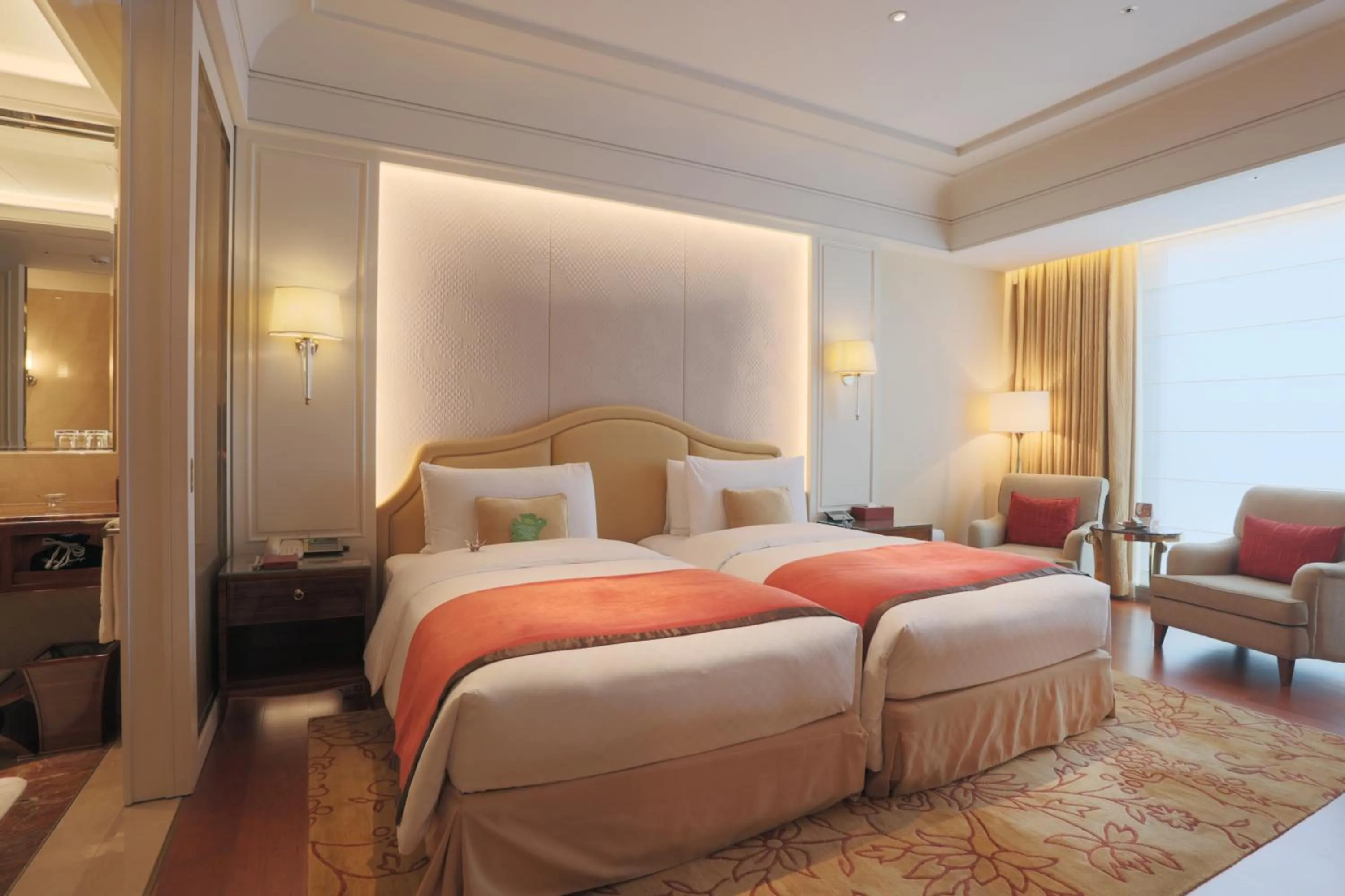 Photo of the whole room, Bed in The Okura Prestige Taipei
