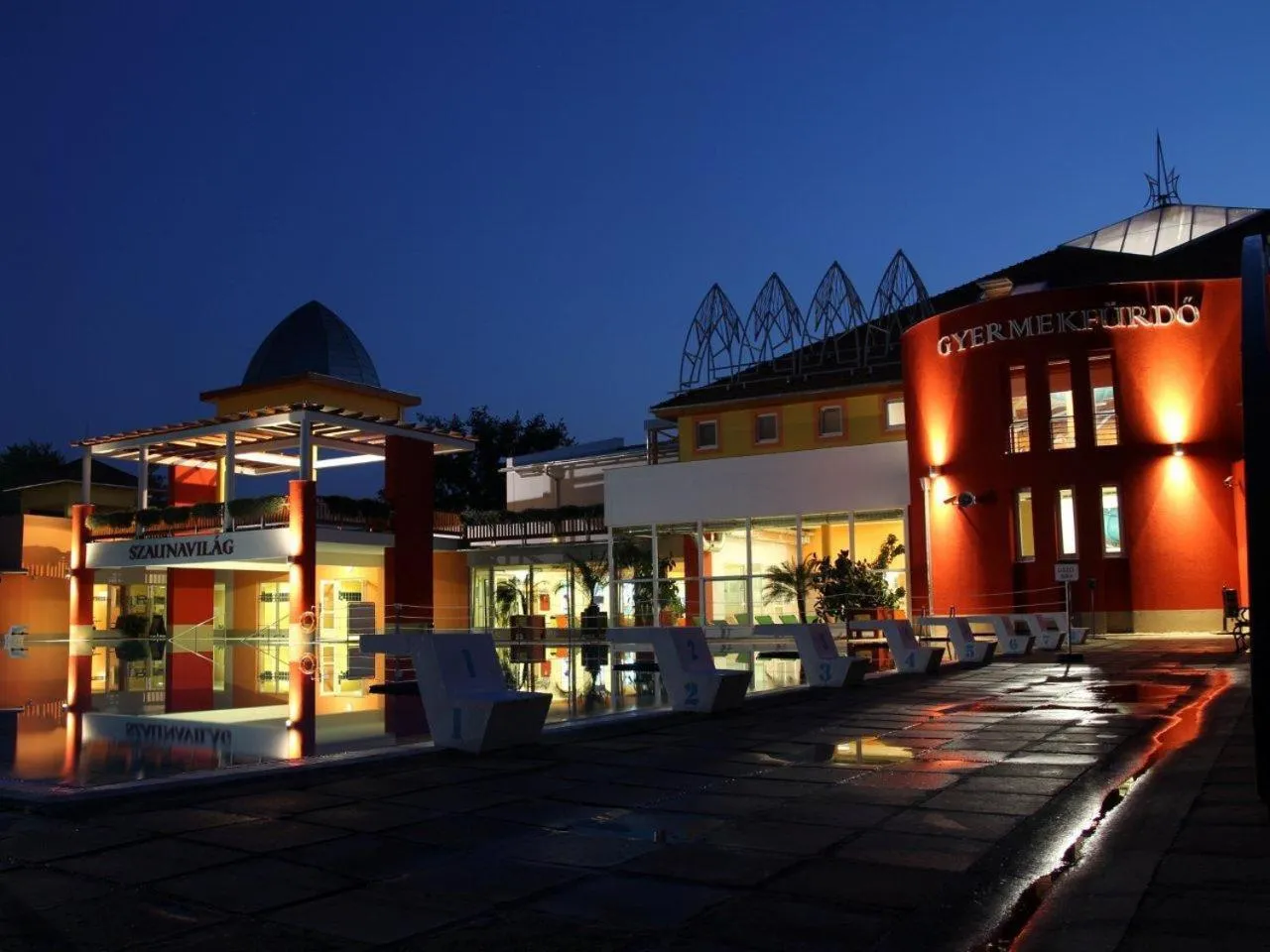 Facade/entrance in Thermál Panzió