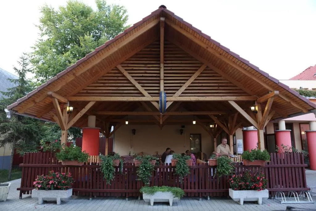 Restaurant/places to eat in Thermál Panzió