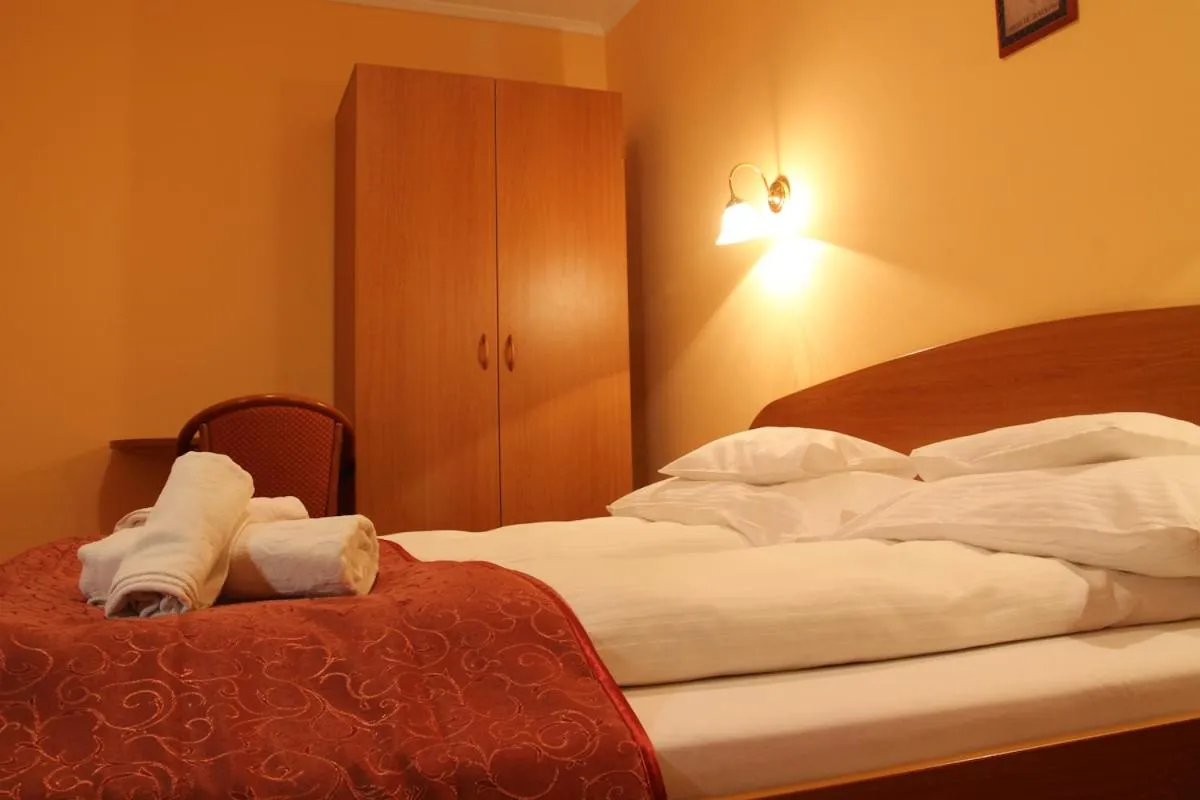 Bed in Thermál Panzió