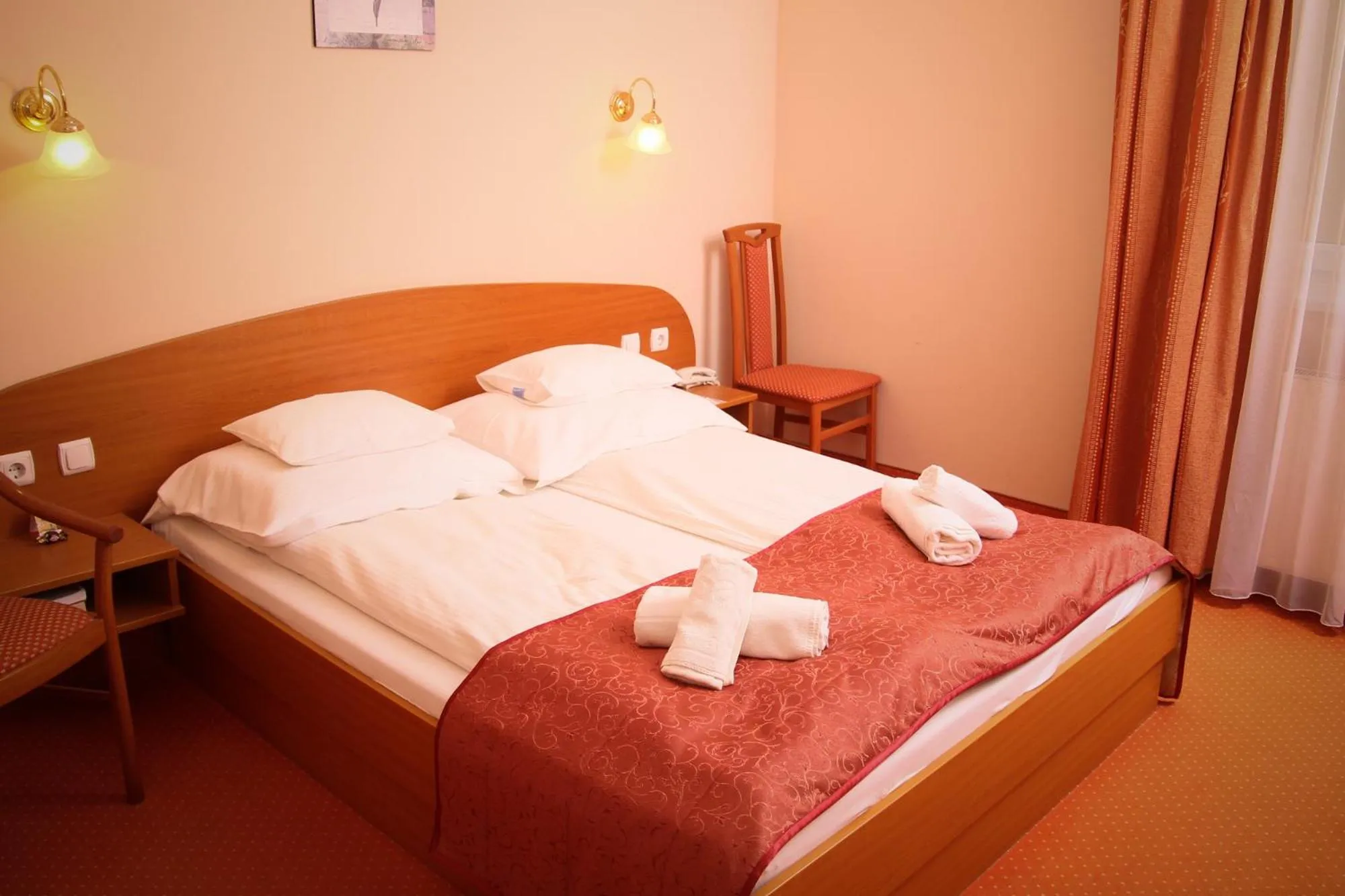 Bedroom, Bed in Thermál Panzió