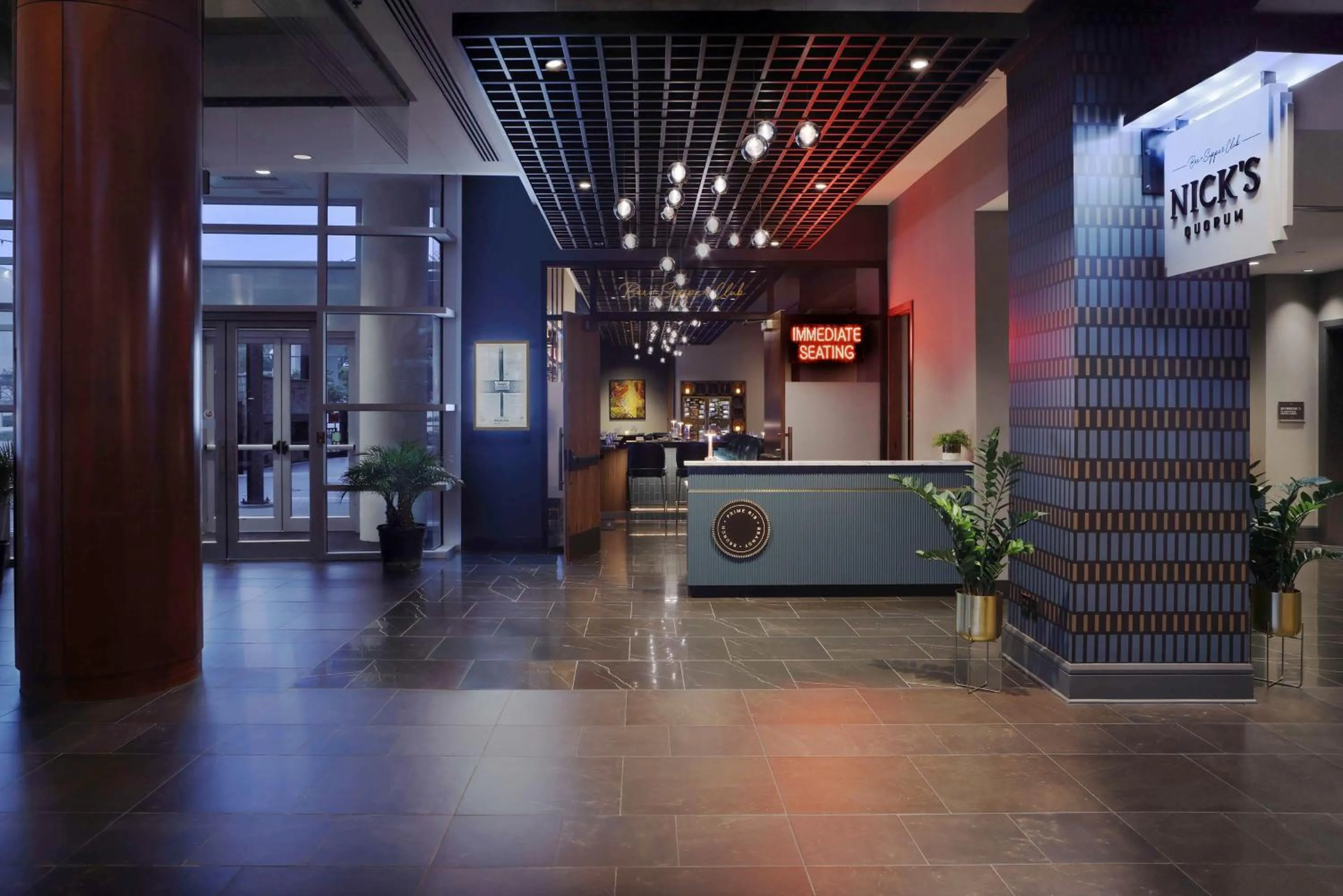 Restaurant/places to eat in Hilton Omaha