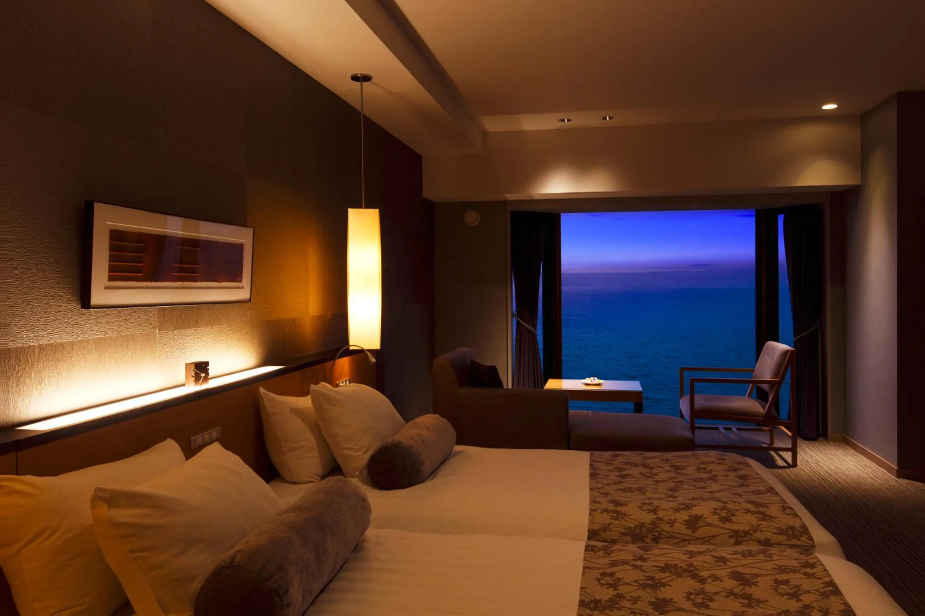 Photo of the whole room, Bed in The Lake View Toya Nonokaze Resort