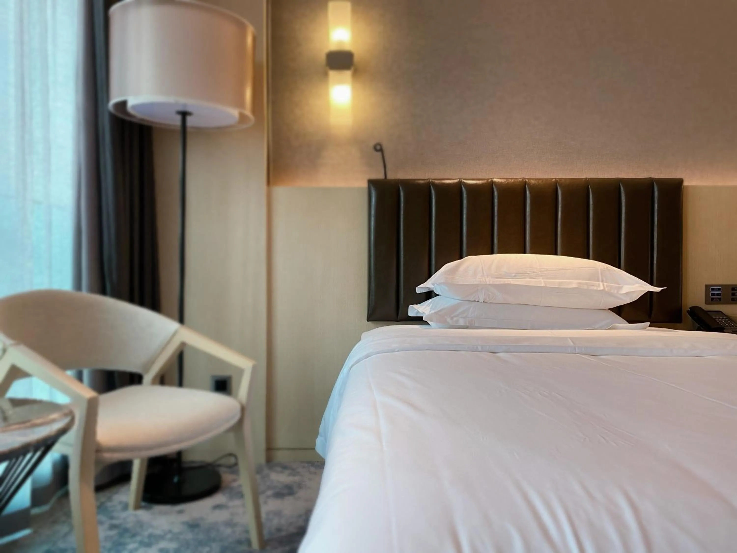 Bed in Chongqing Liyuan Hotel