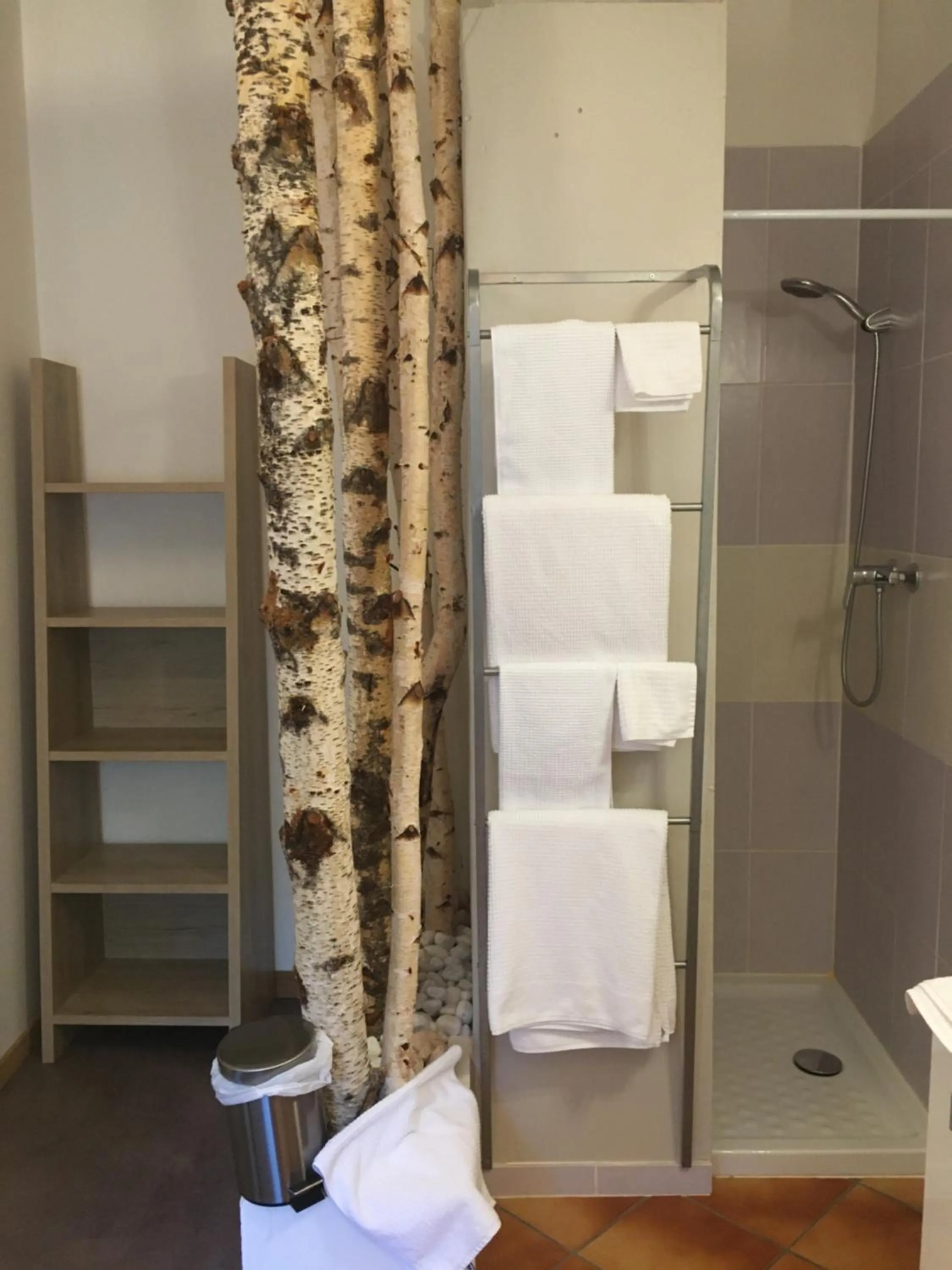 Bathroom in Le Mas aux Arômes