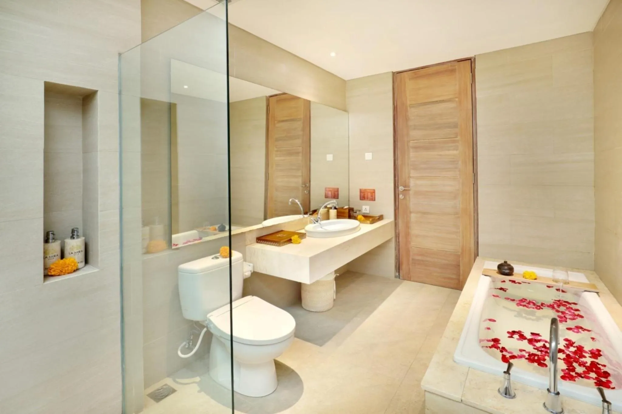 Bathroom in La Mira Villa Seminyak by Ini Vie Hospitality
