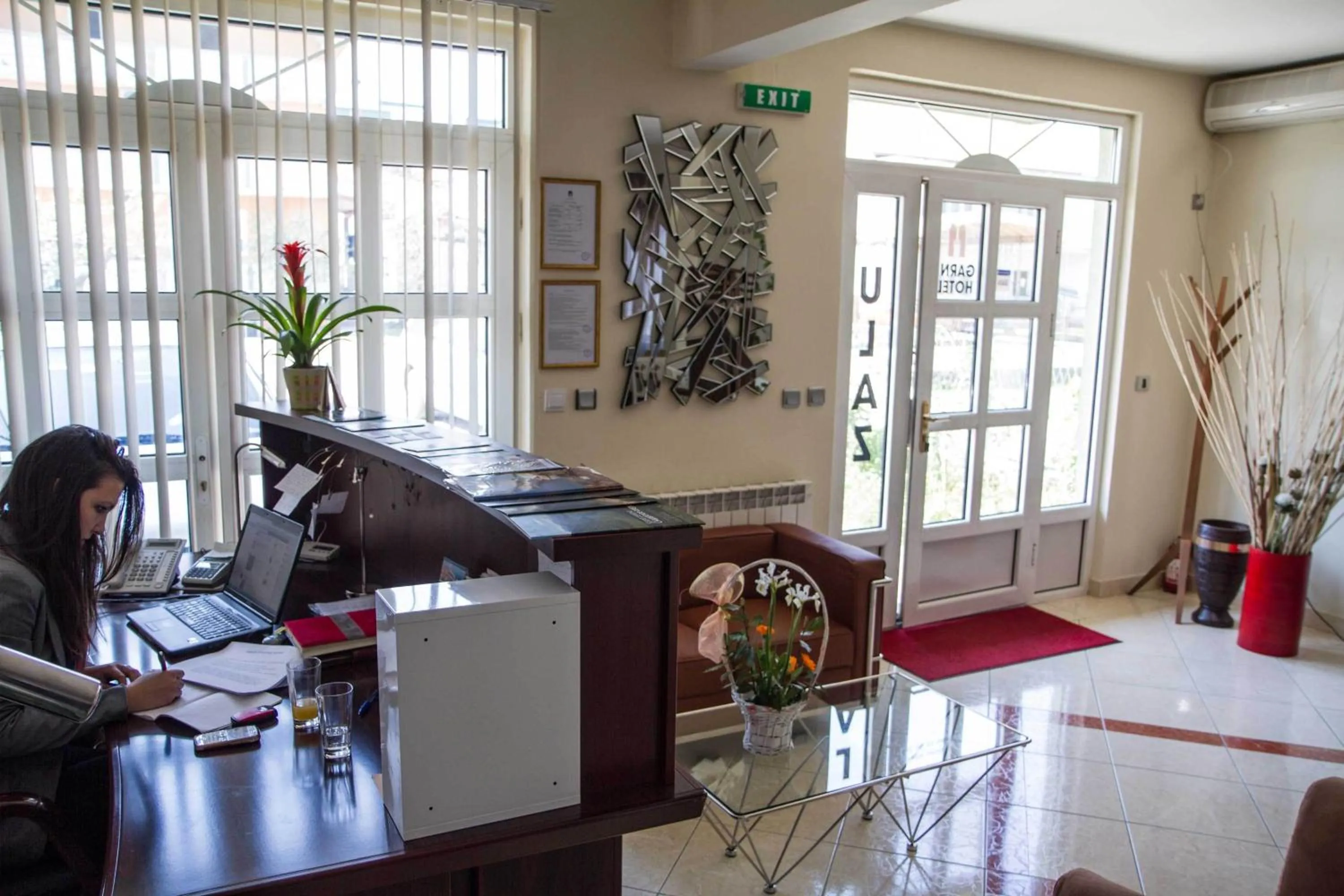 Lobby or reception in Hotel M