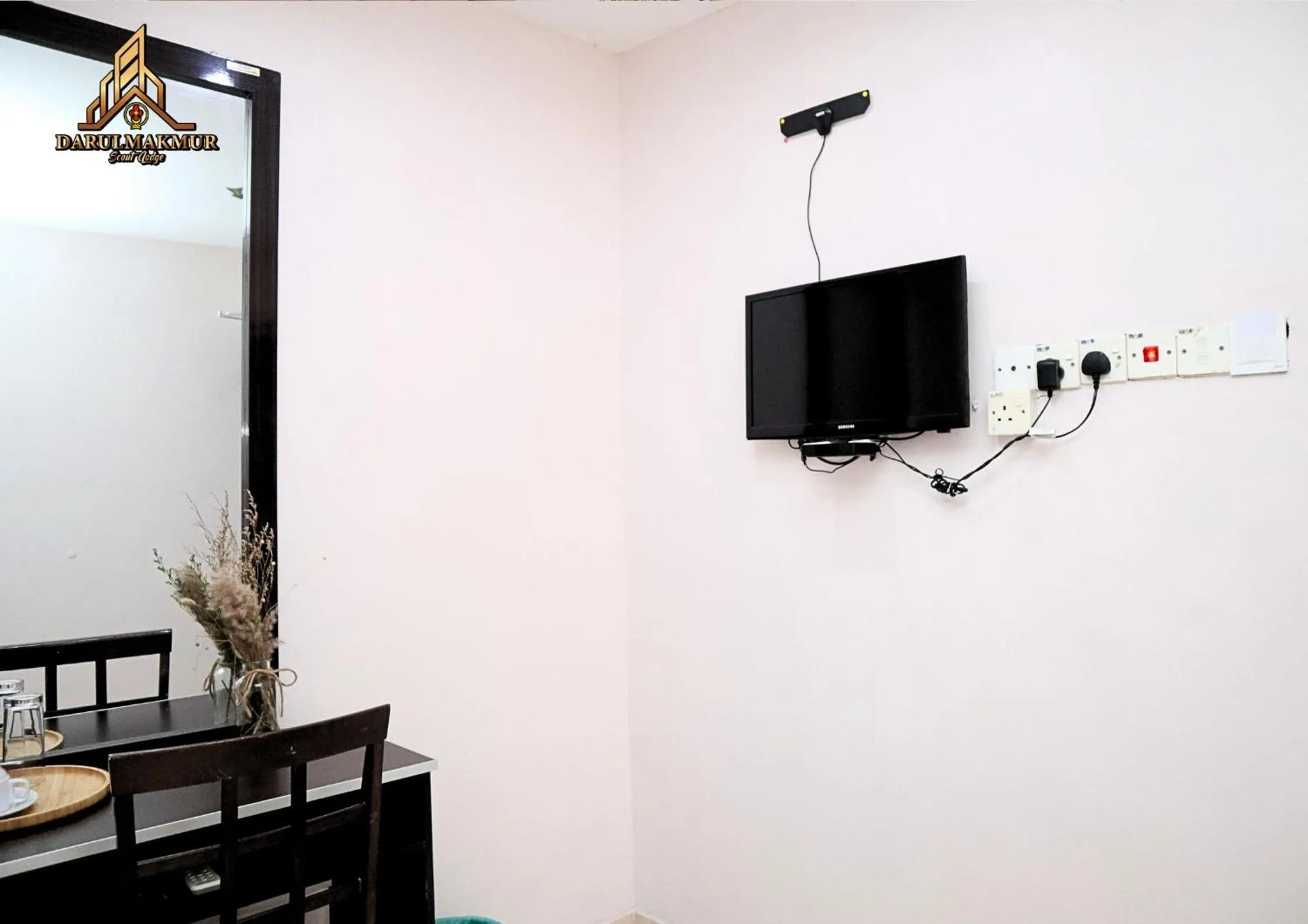 Communal lounge/ TV room in DarulMakmur Scout Lodge