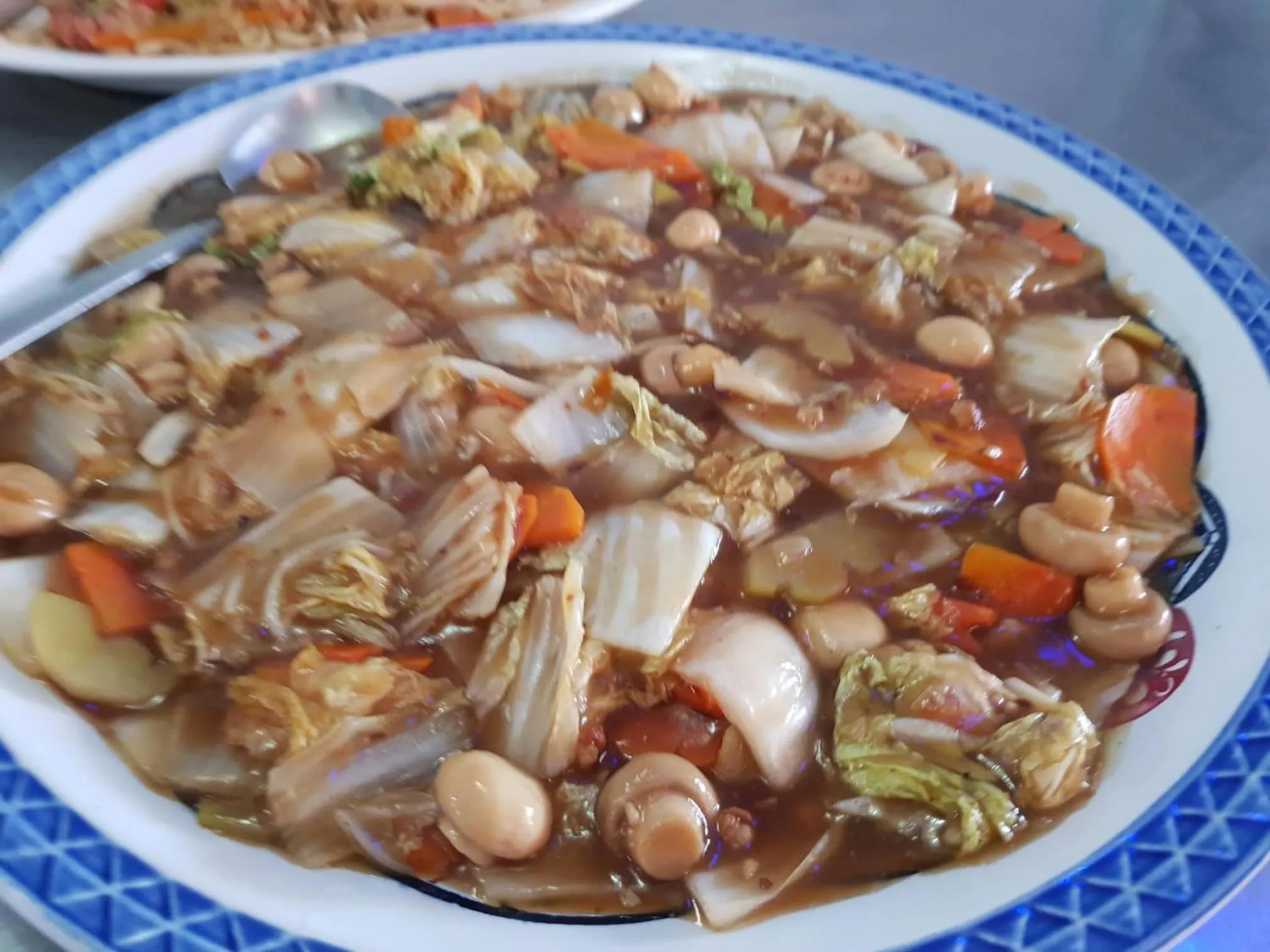 Food in White Summerville Tourist Inn