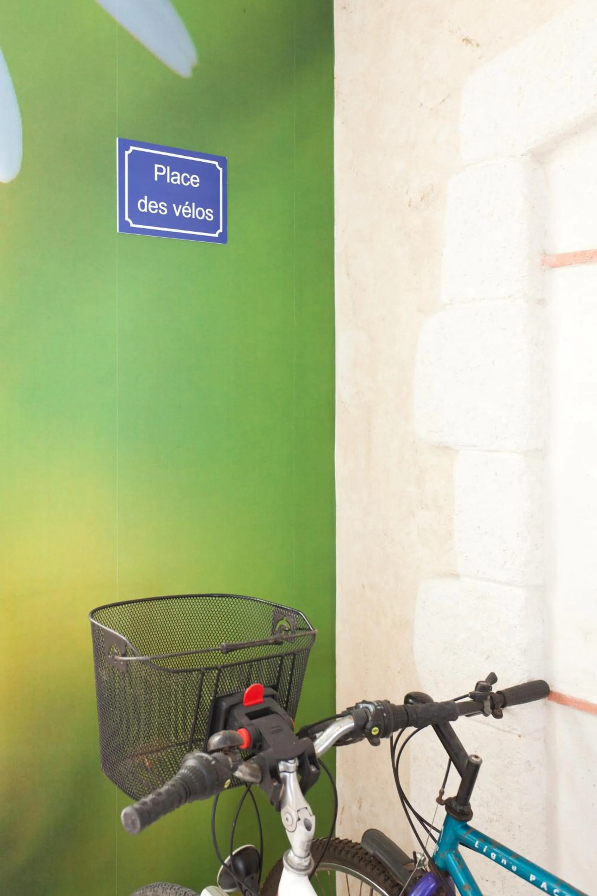 Decorative detail in Hotel de l'Atlantique