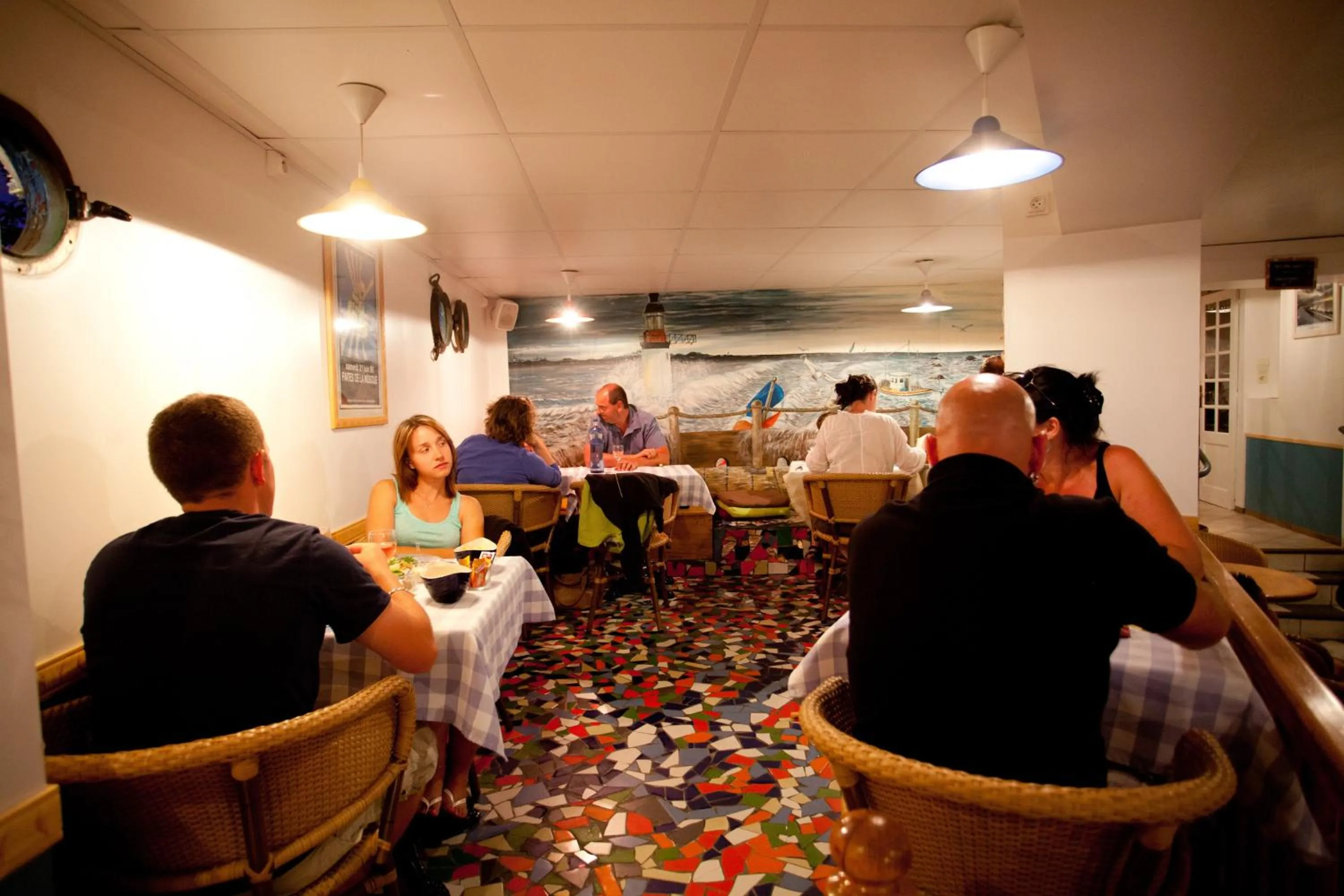 Restaurant/places to eat in Hotel de l'Atlantique