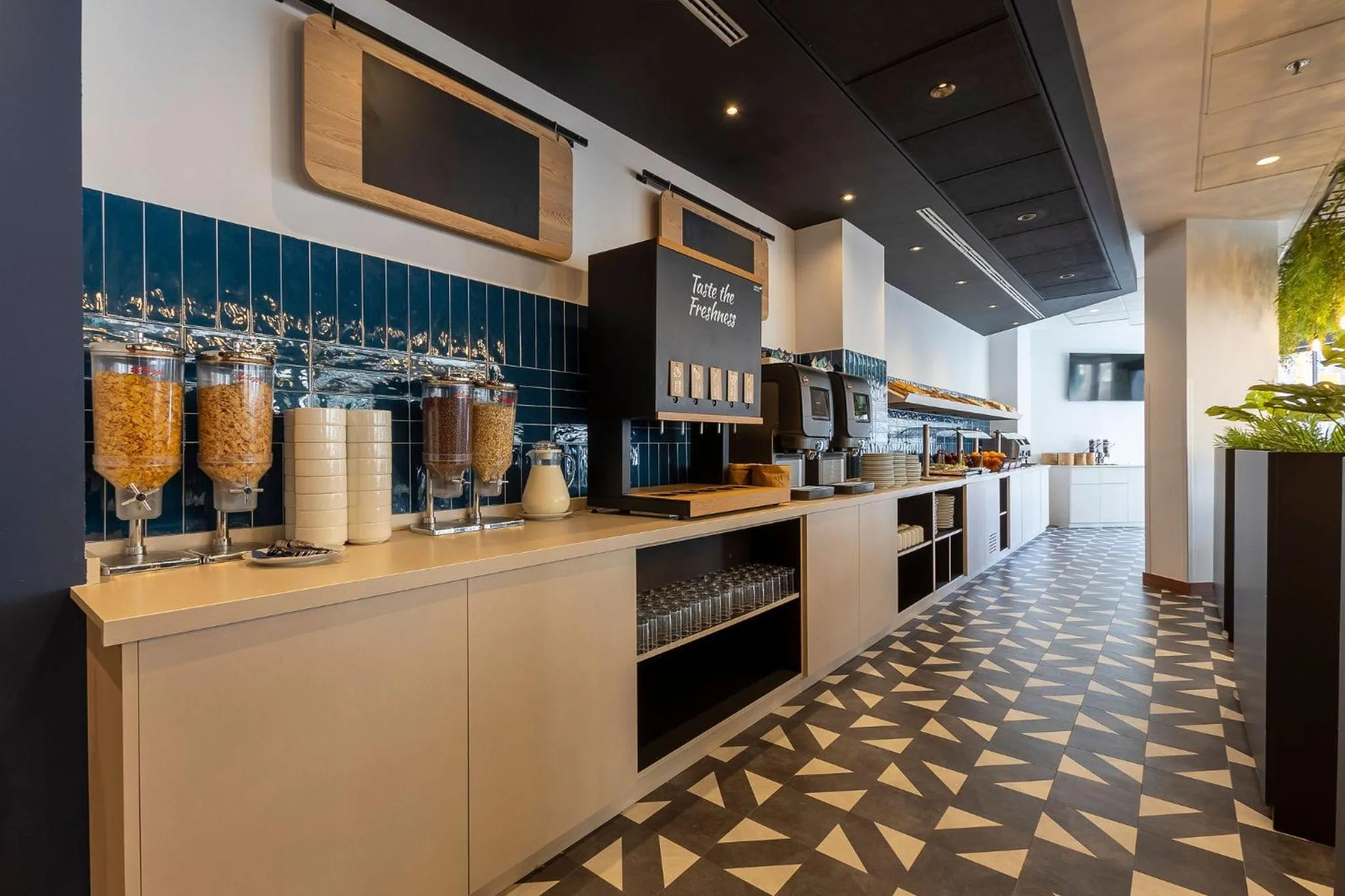 Buffet breakfast in Travelodge Barcelona Poblenou