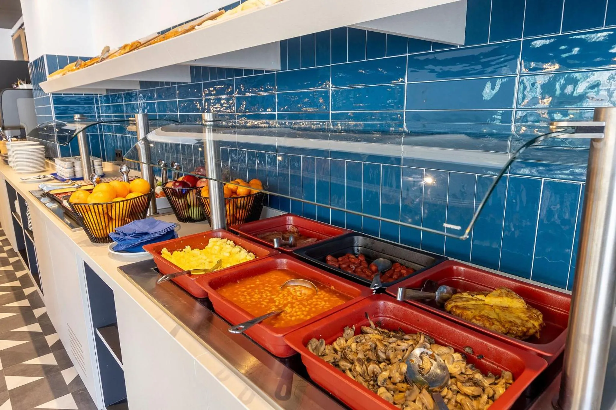 Buffet breakfast in Travelodge Barcelona Poblenou