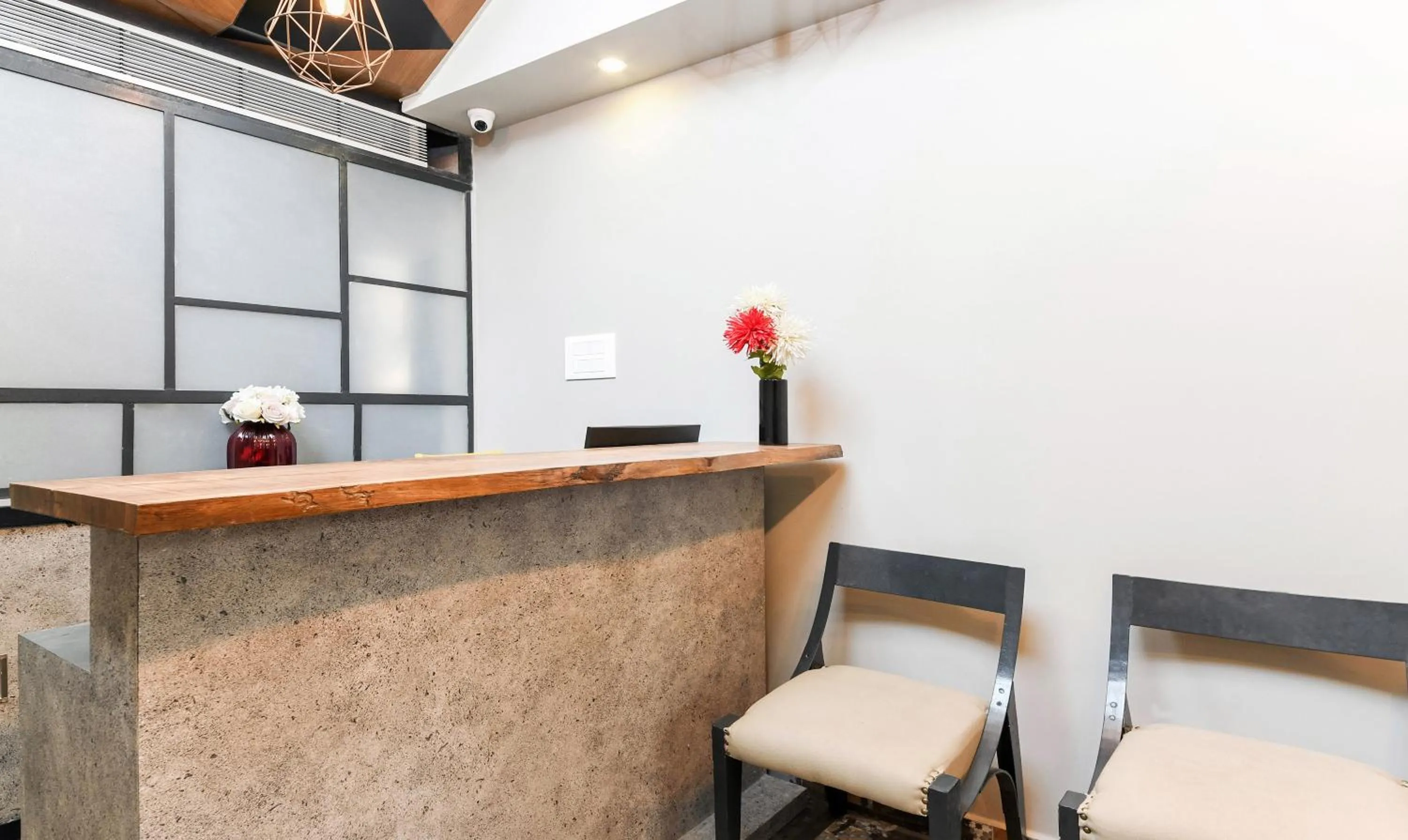 Lobby or reception in Treebo Stay Tuned JP Nagar