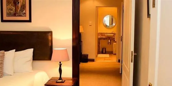 Bed in Kalahari Lodge Kimberley