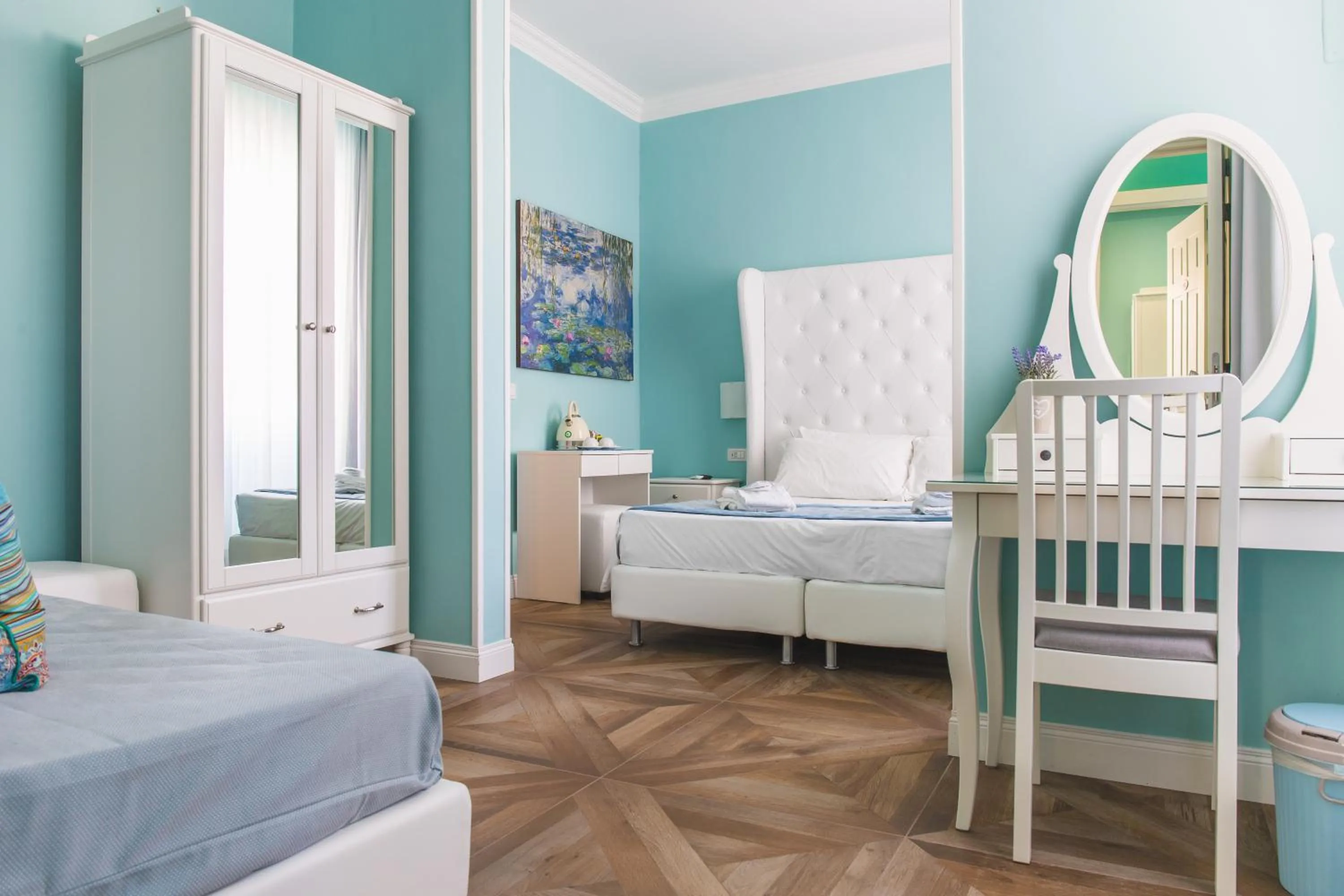 Decorative detail, Bed in B&B La Residenza di Michelangelo