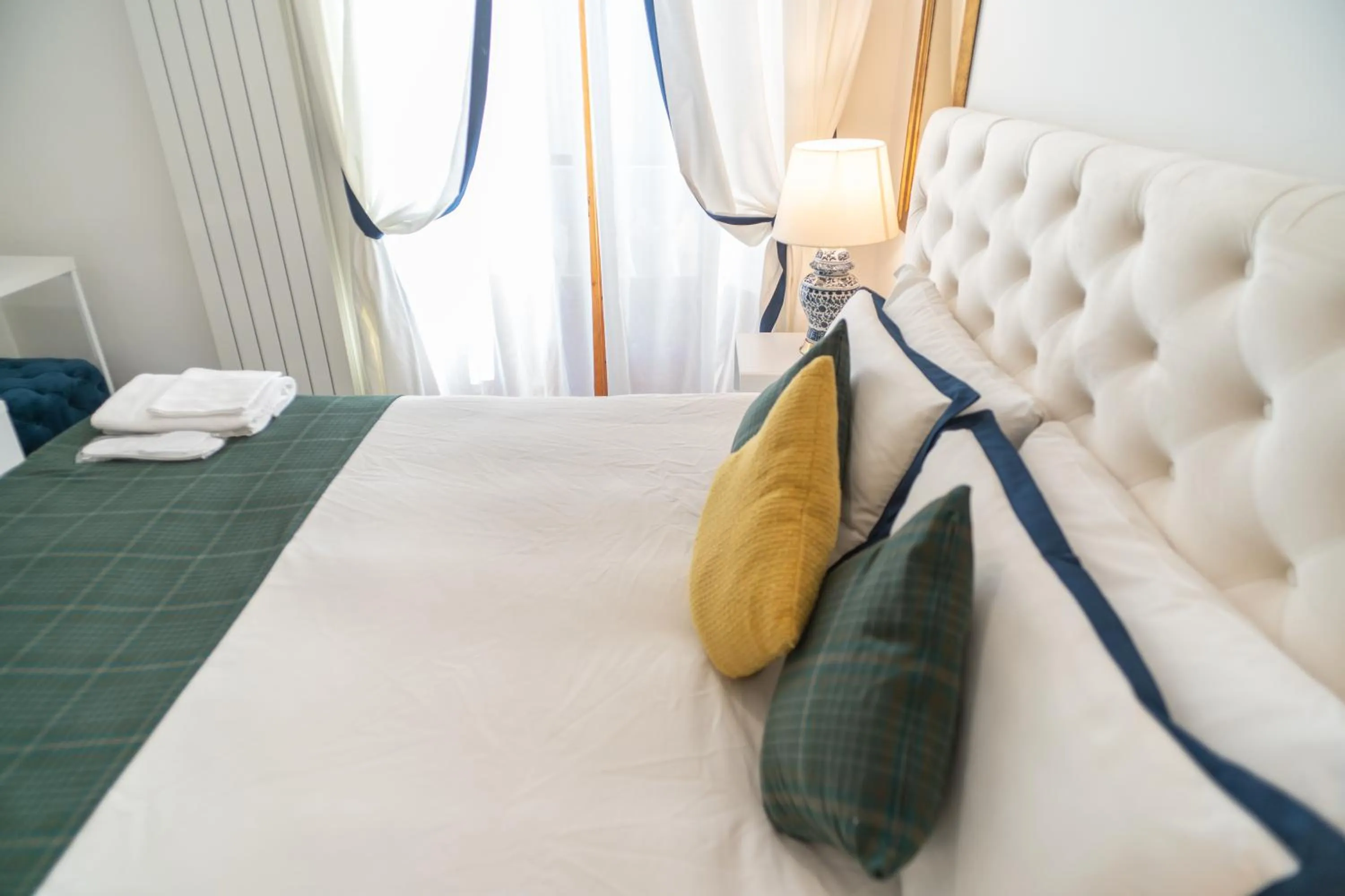 Decorative detail, Bed in B&B La Residenza di Michelangelo