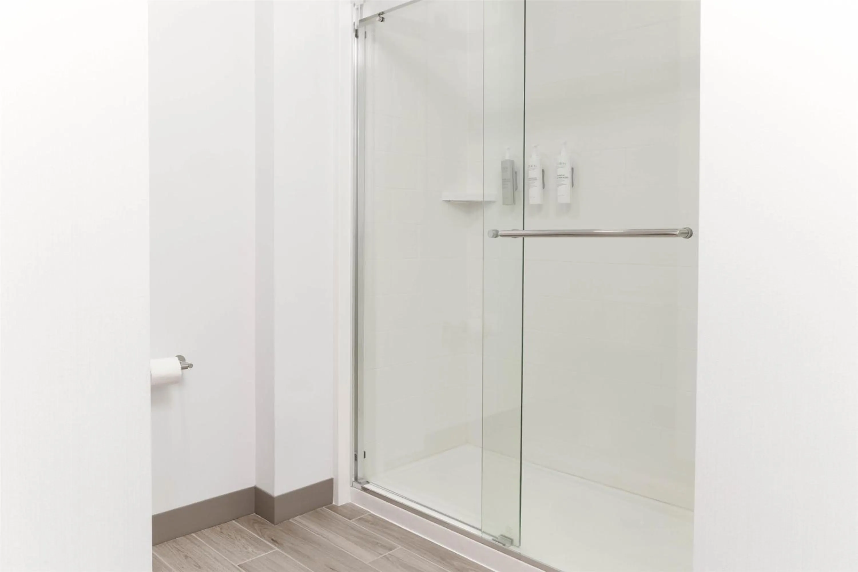 Bathroom in Hilton Garden Inn Ontario Rancho Cucamonga