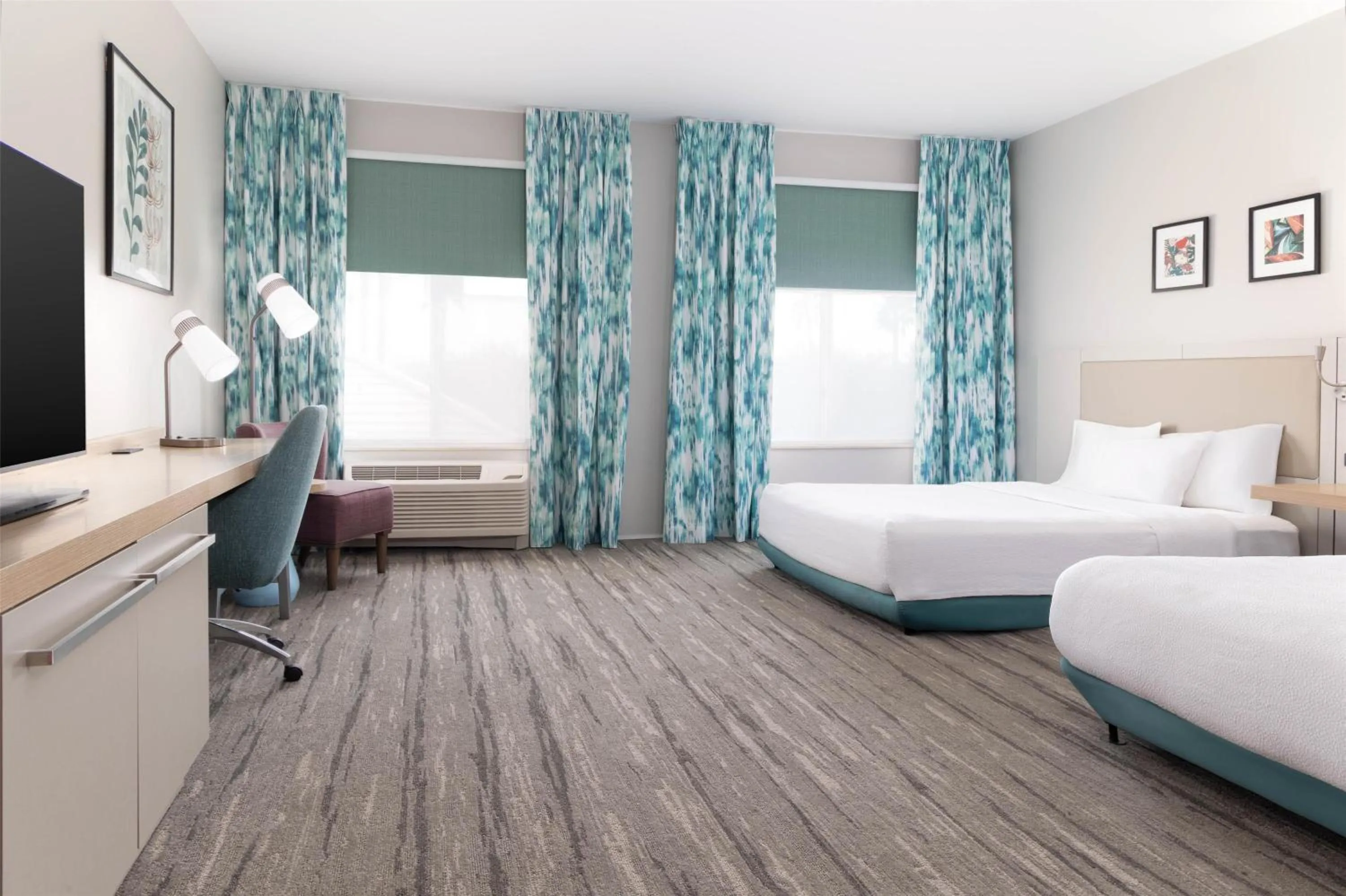 Bed in Hilton Garden Inn Ontario Rancho Cucamonga